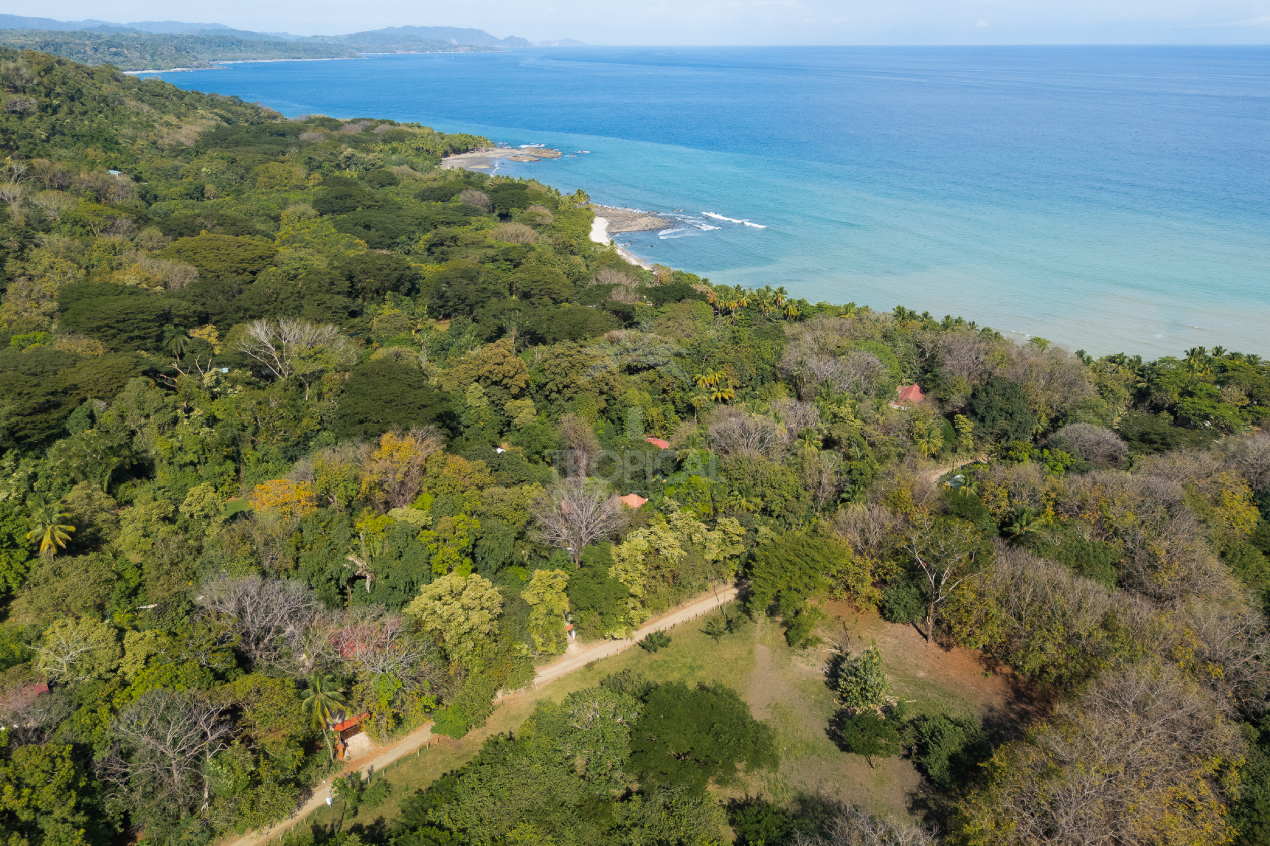 Cabañas en Venta en Montezuma | Inversión Turnkey cerca de Los Cedros