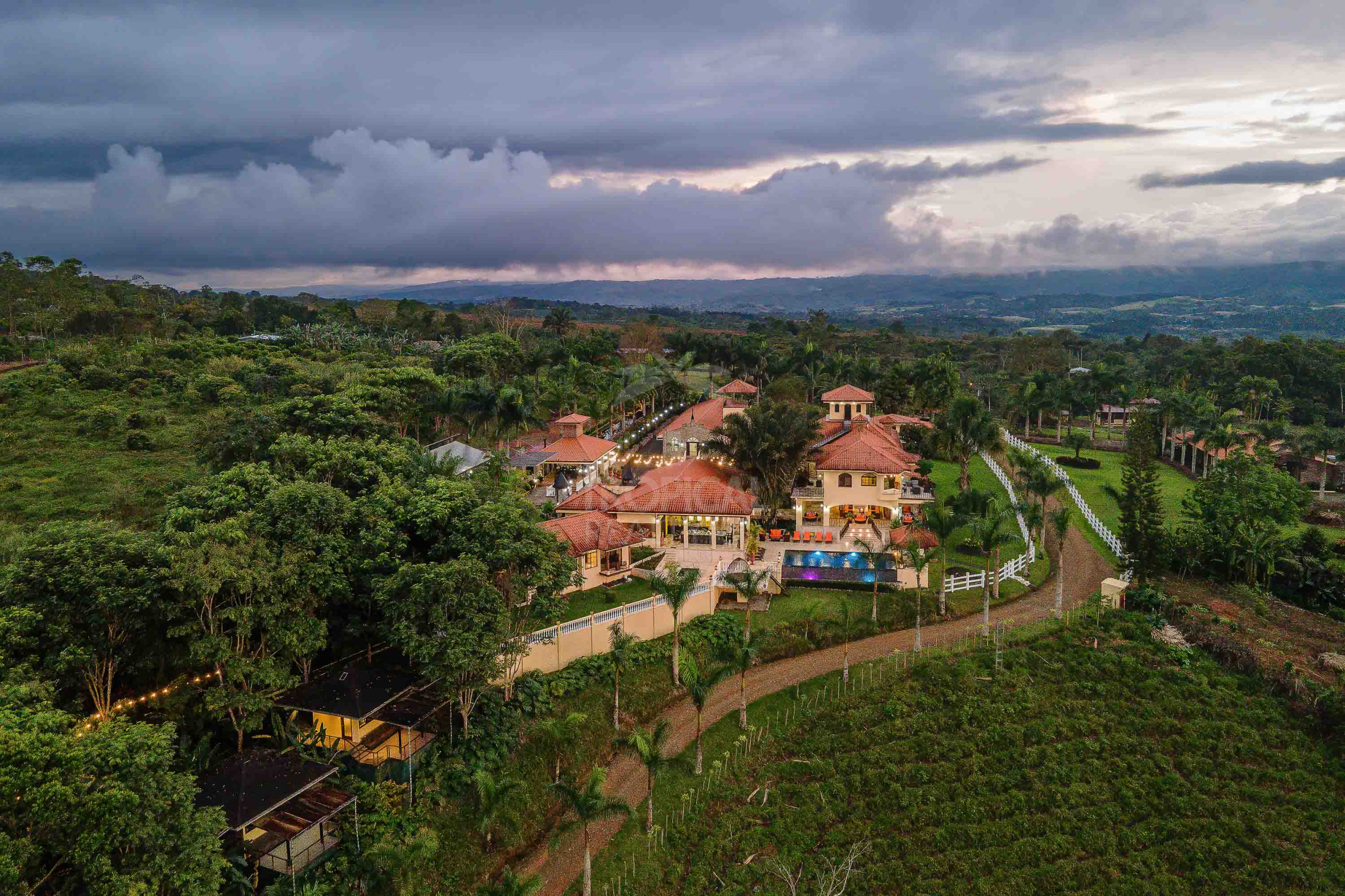 Grand Luxury Estate – Rancho Villa Verde