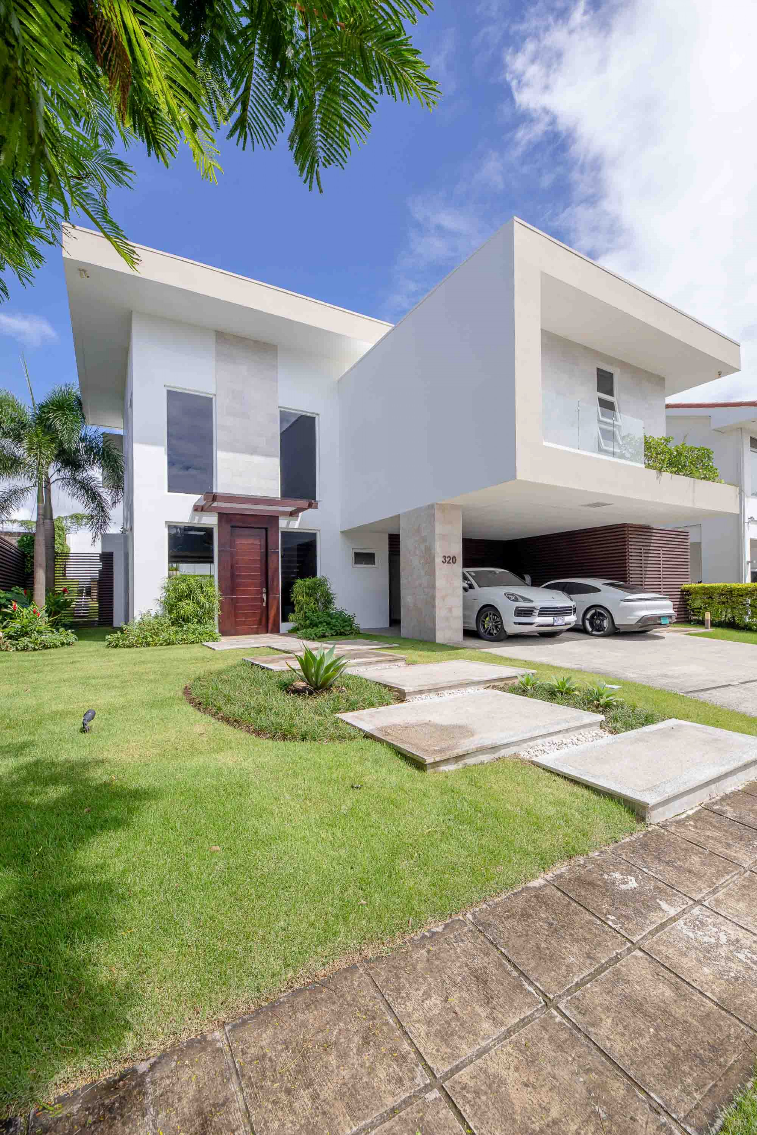Modern Luxury Home in Gated Community – Valle del Sol, Lindora | 4 Bedrooms, Pool & Smart Features