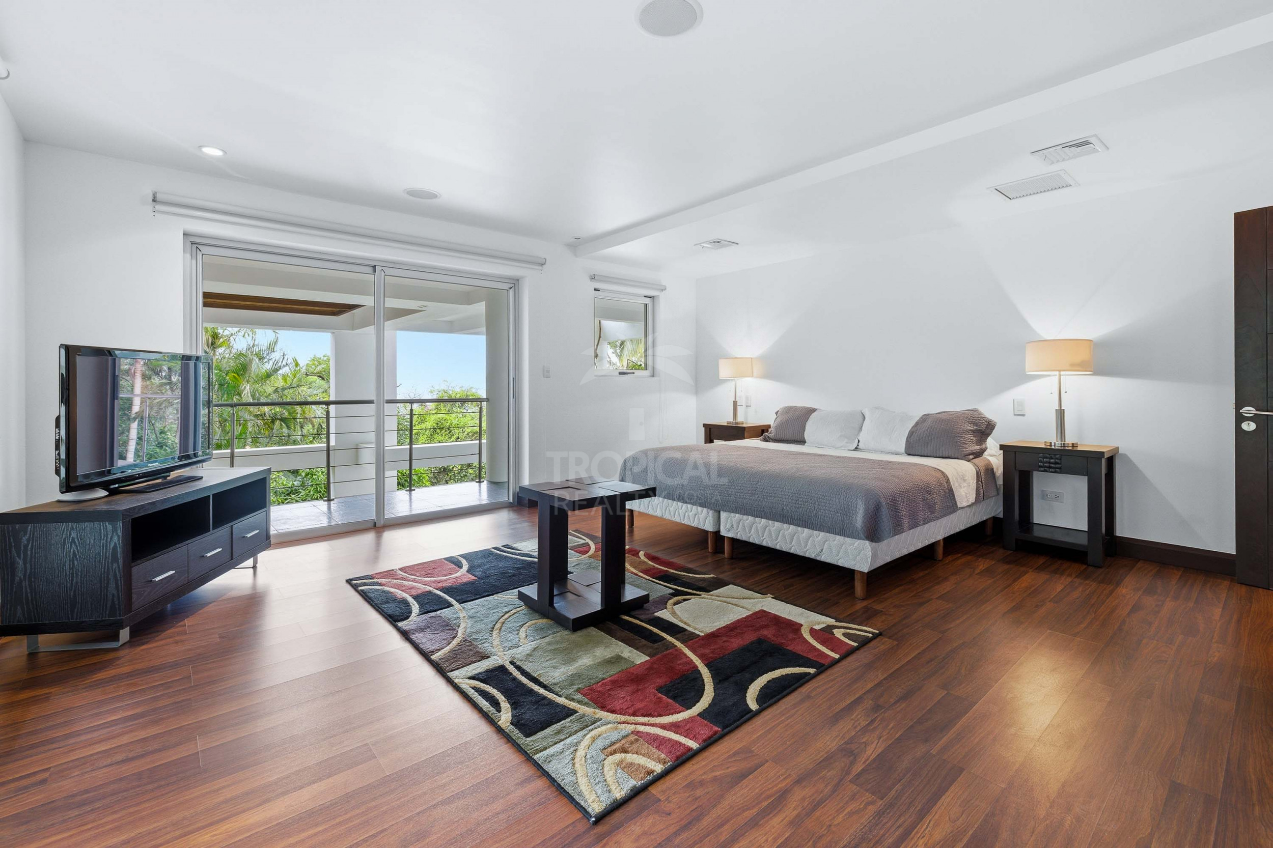 Luxury Contemporary Estate for Sale in Santa Ana with Panoramic Valley and Mountain Views