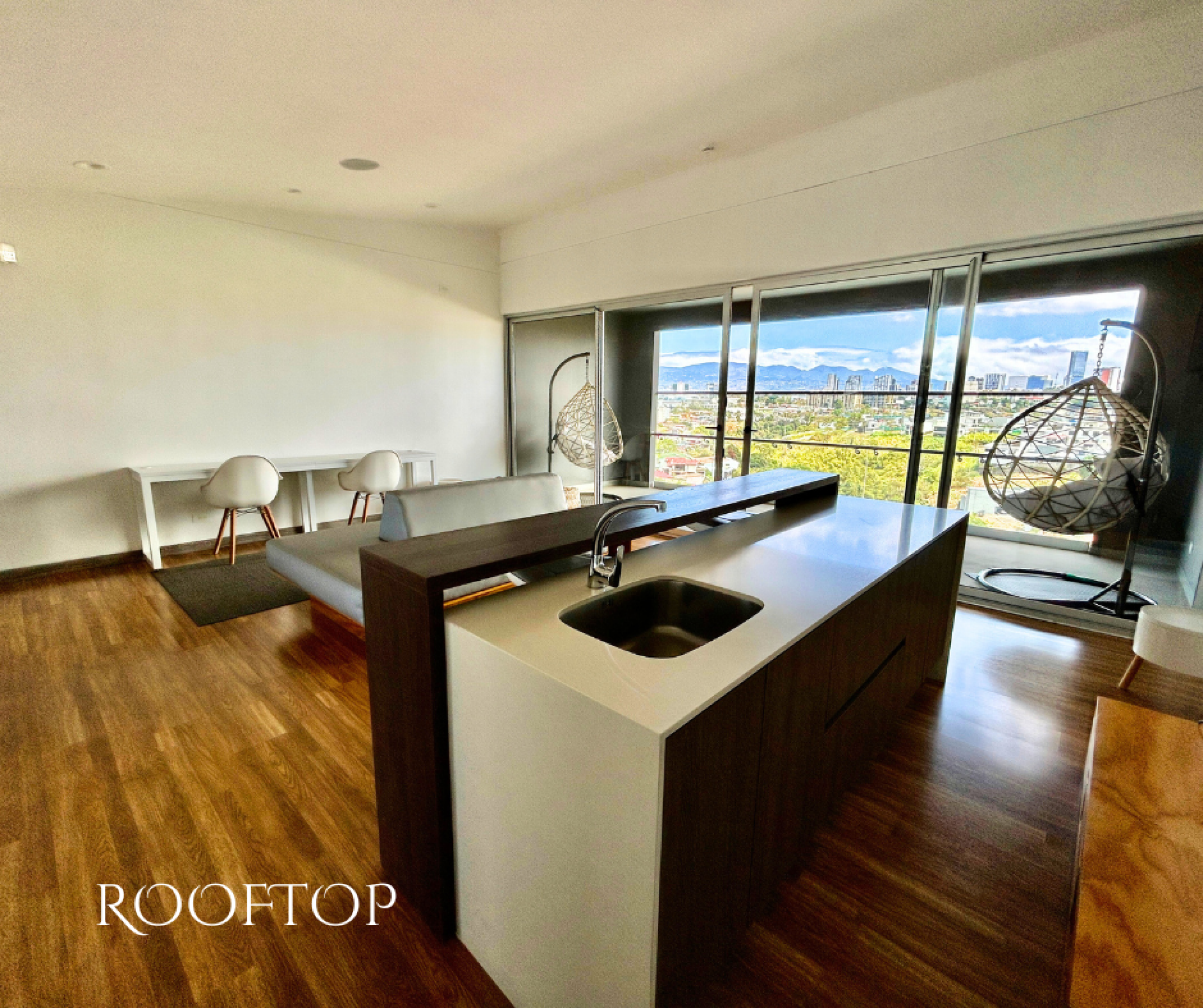 For Sale: 1-Bedroom Apartment in Escazú with Mountain Views and Exceptional Amenities