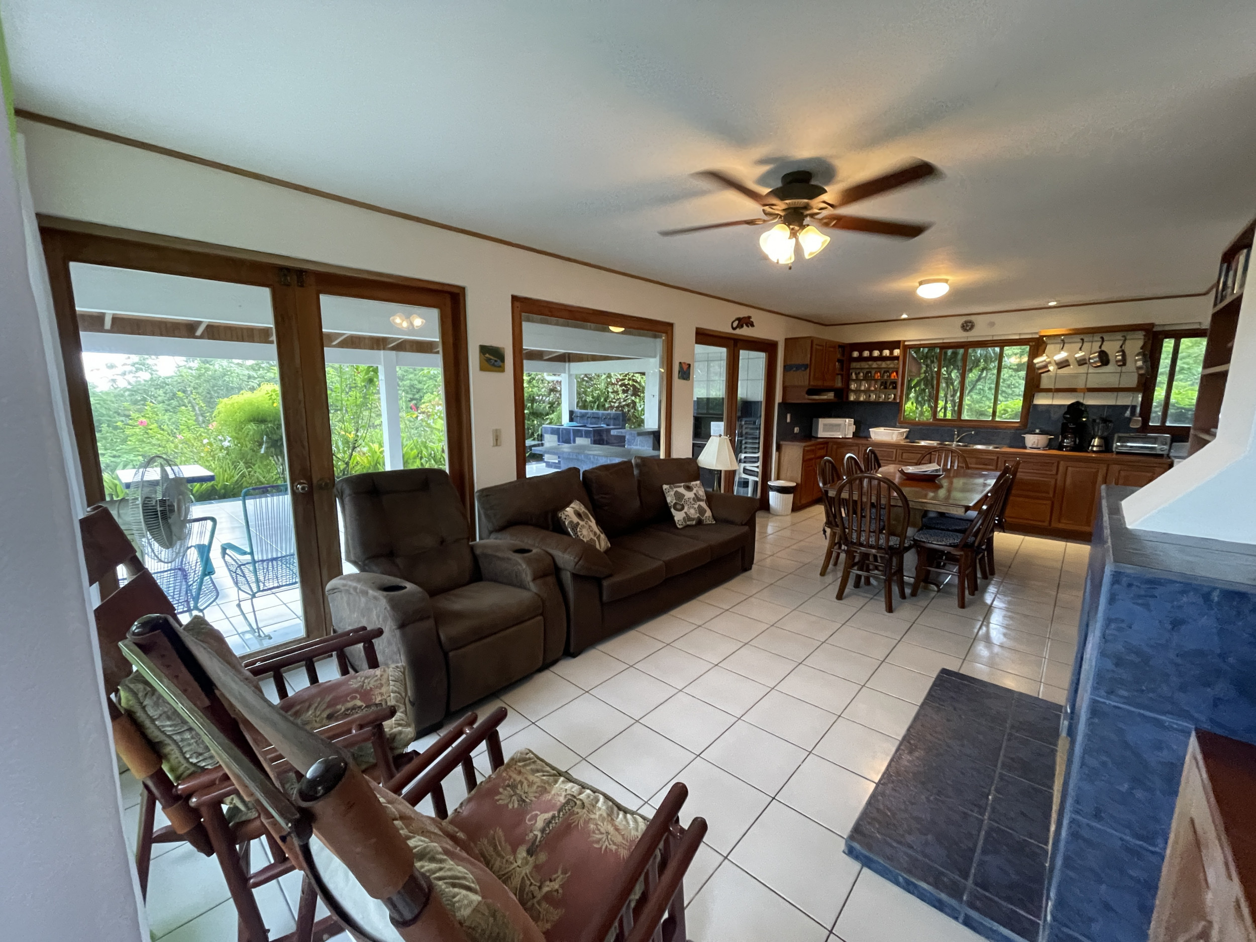 65-Acre Lakeview Property in Nuevo Arenal, Ideal for Family Residential Development