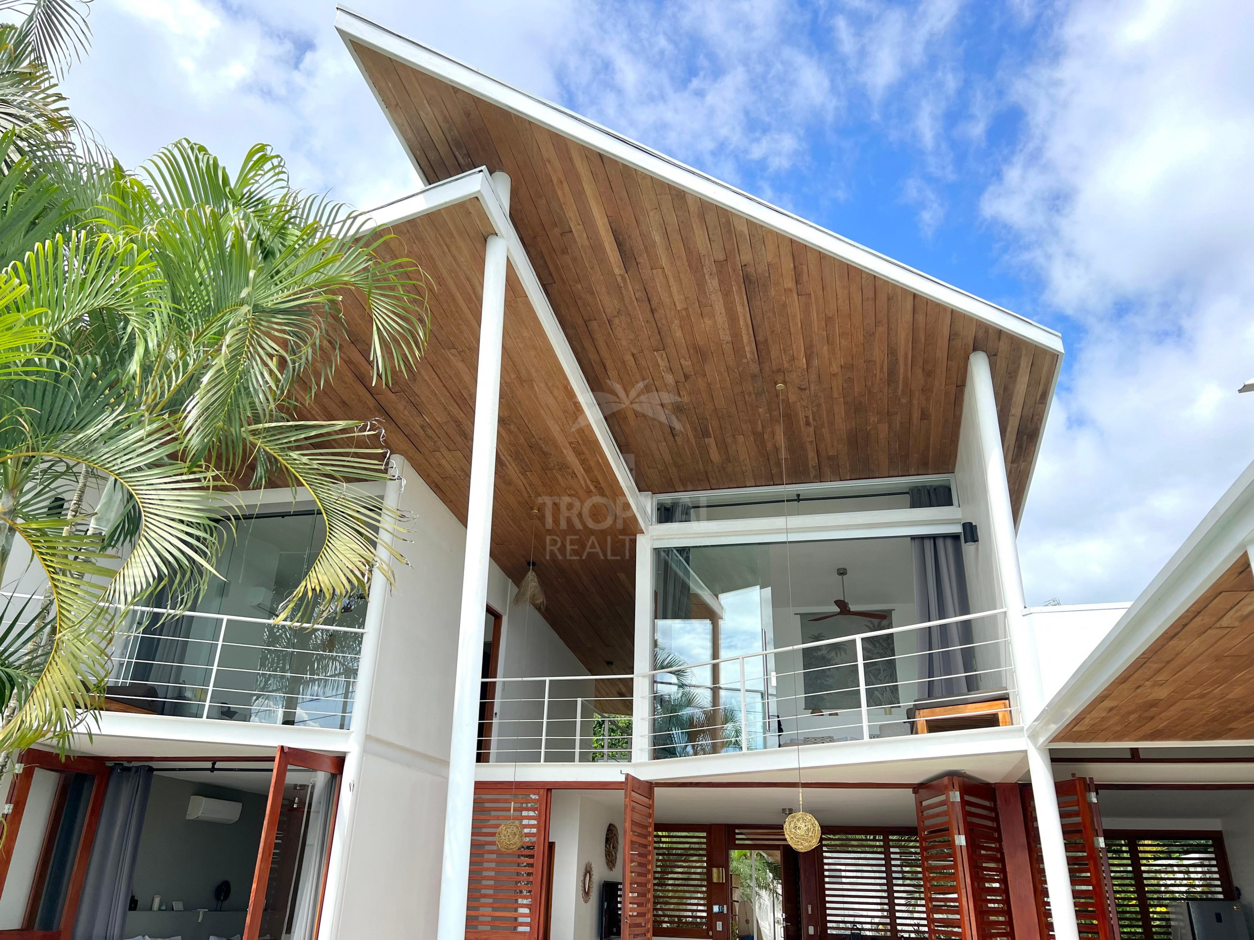 Luxury Ocean View Villa with Guest House – Santa Teresa