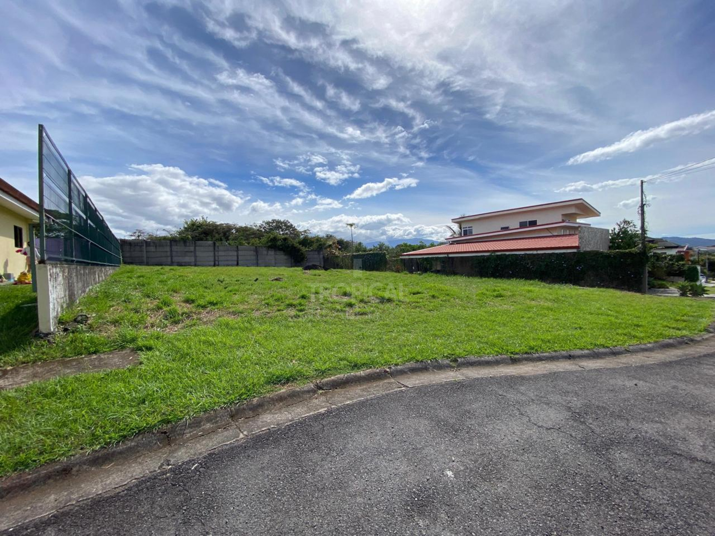 Lot in Private Gated Community in La Garita: Ready to Build