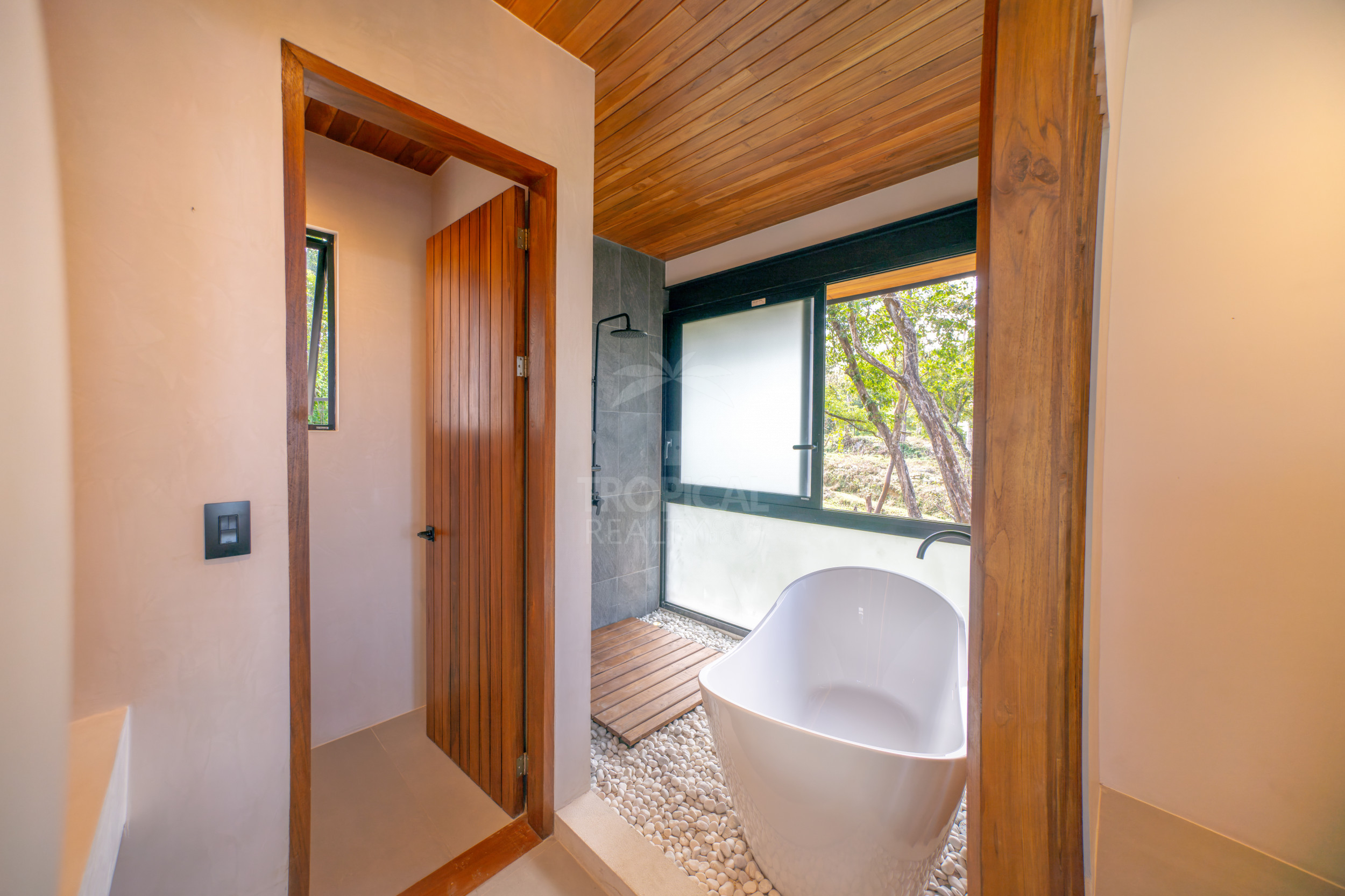 Luxury Ocean View Villa in Santa Teresa – 7,204 m² of Privacy & Nature