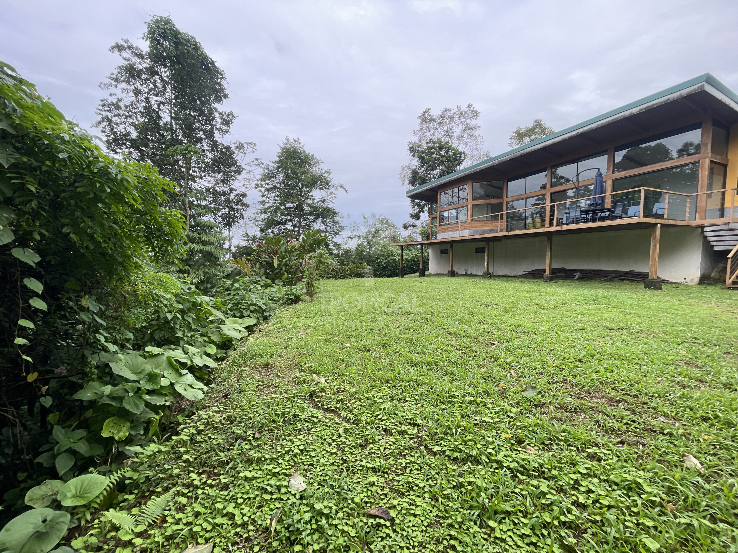 Own a Slice of Paradise in La Fortuna Arenal – Perfect for Living or Investing!