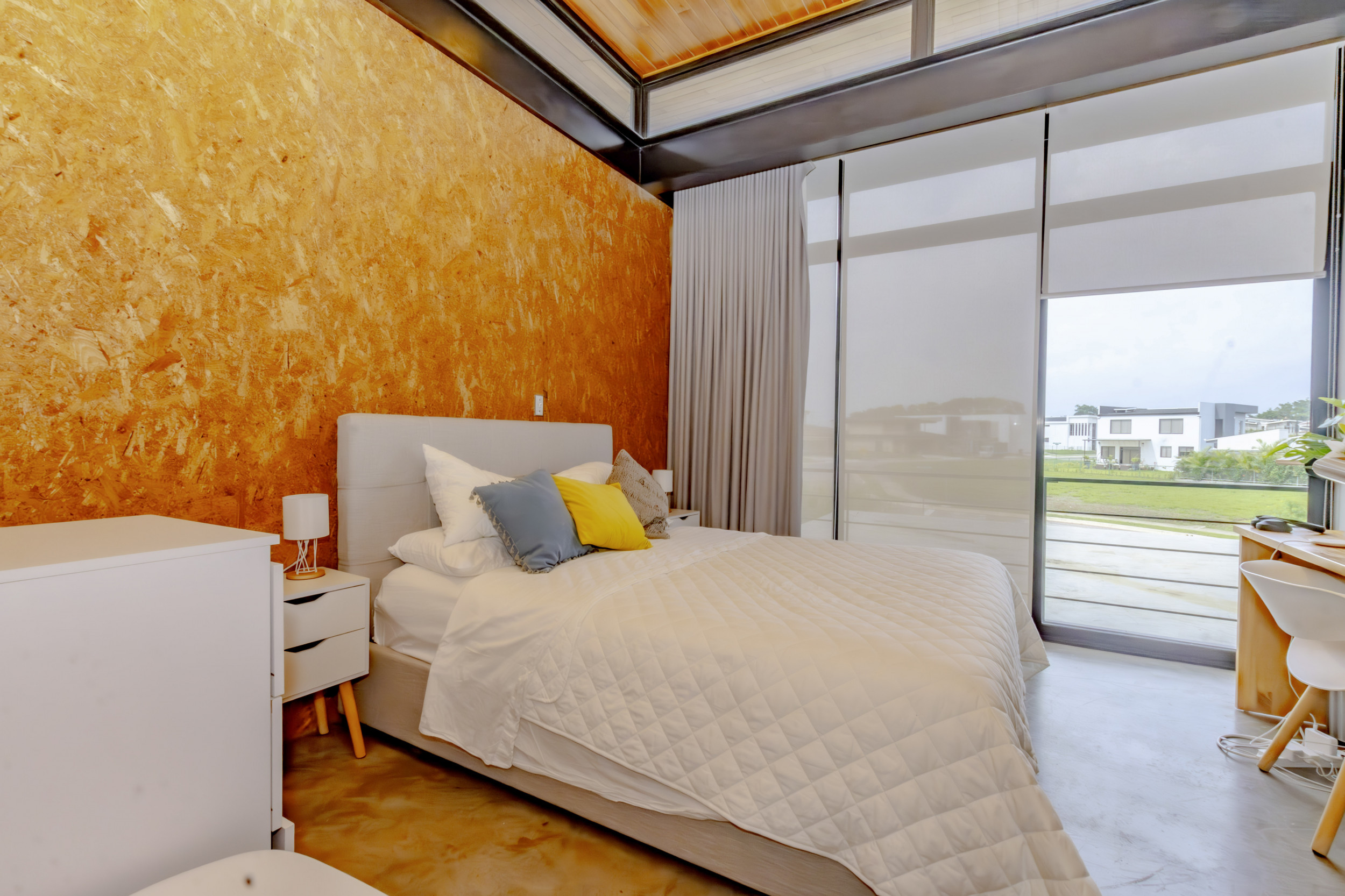 House for Sale in Hacienda Los Reyes, Guácima: Elegance and Comfort in an Exclusive Setting