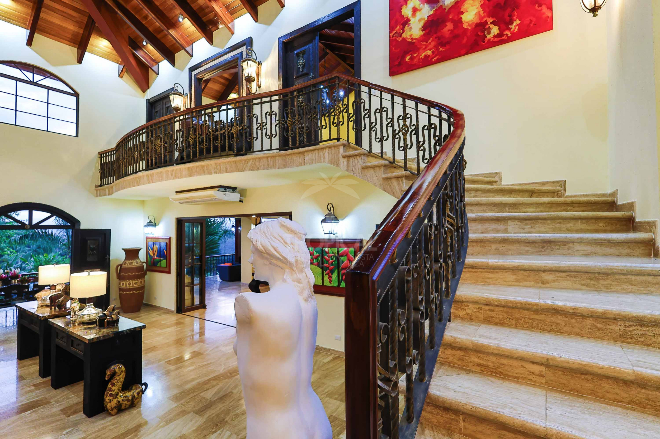 Grand Luxury Estate – Rancho Villa Verde