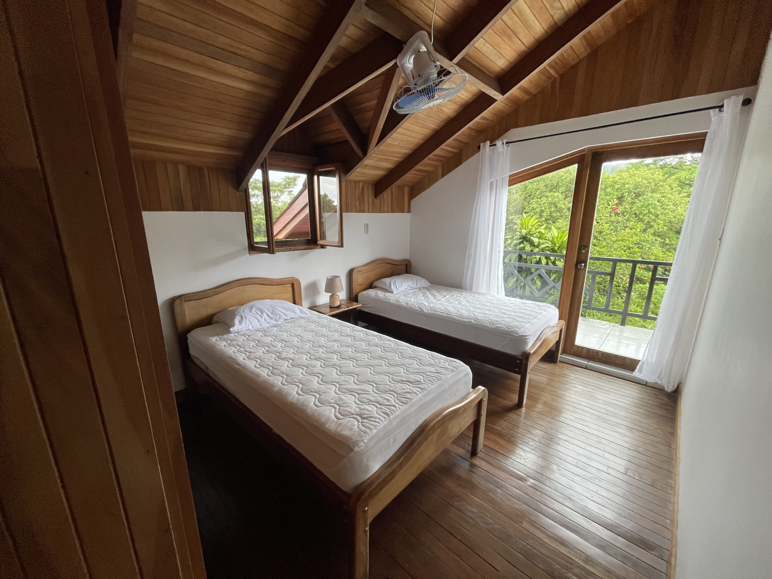 65-Acre Lakeview Property in Nuevo Arenal, Ideal for Family Residential Development