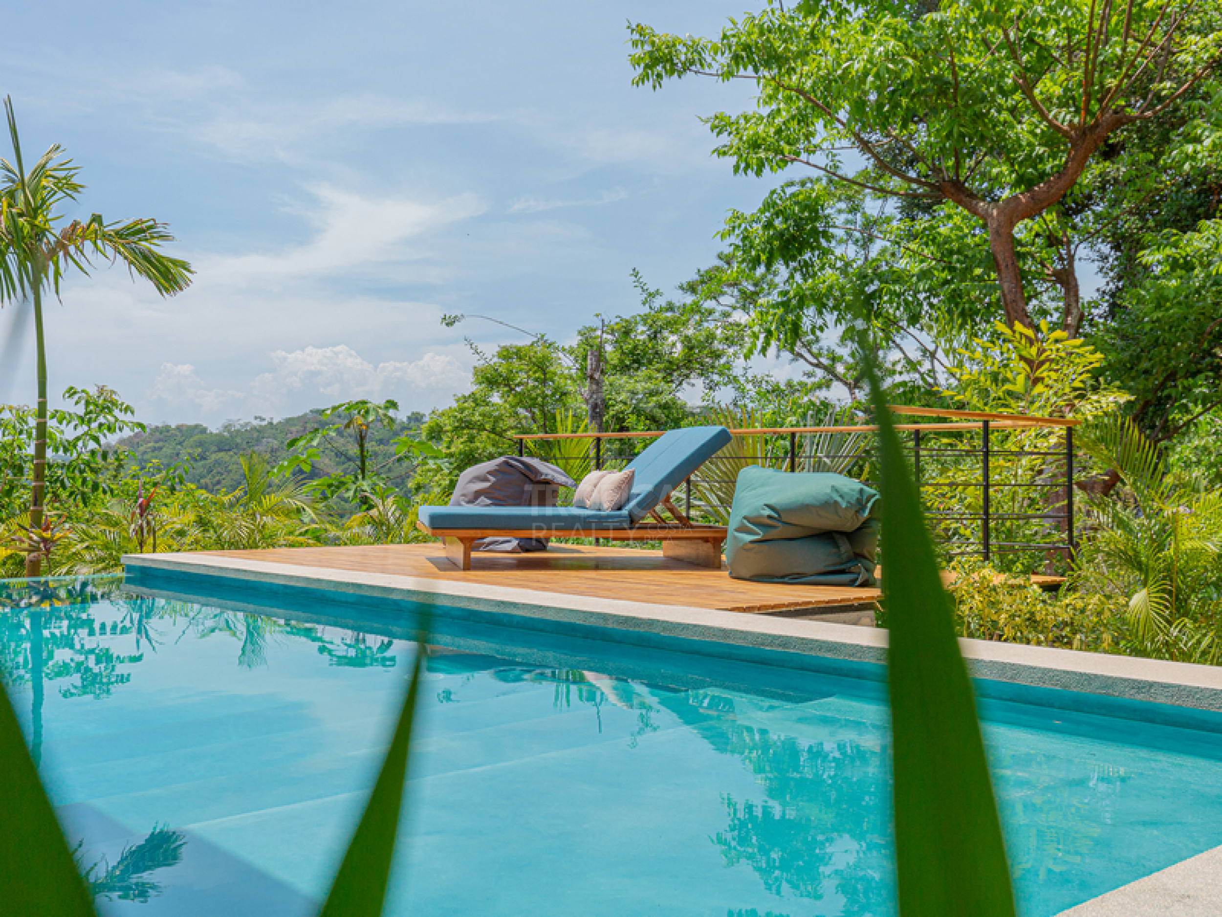 Luxury Ocean View Villa in Santa Teresa – Contemporary Design, Privacy & Tropical Living