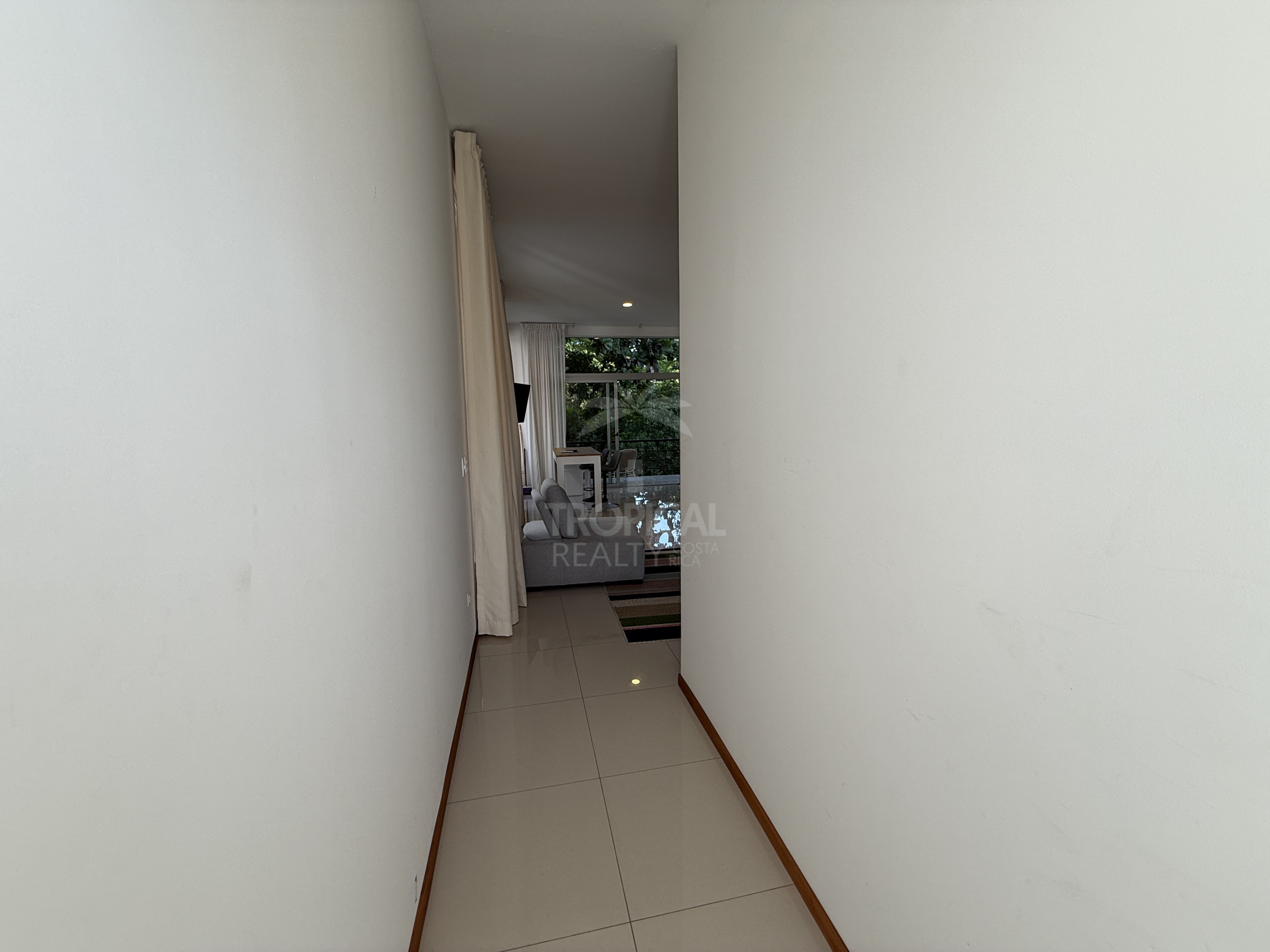 Long-Term Rental: Furnished 1-Bedroom Apartment in Surfside, Playa Potrero