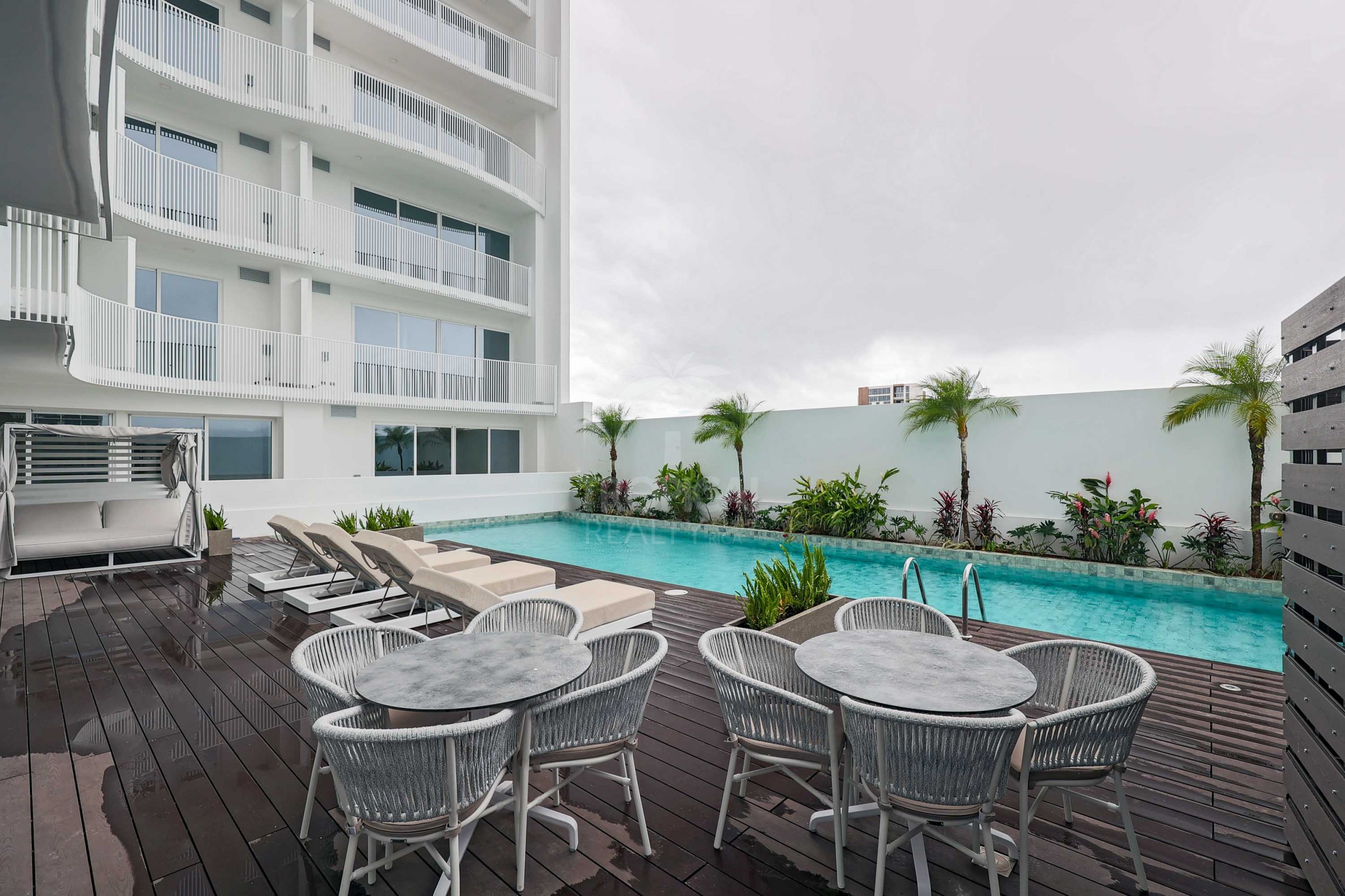 Contemporary City View Apartment – La Sabana, San José