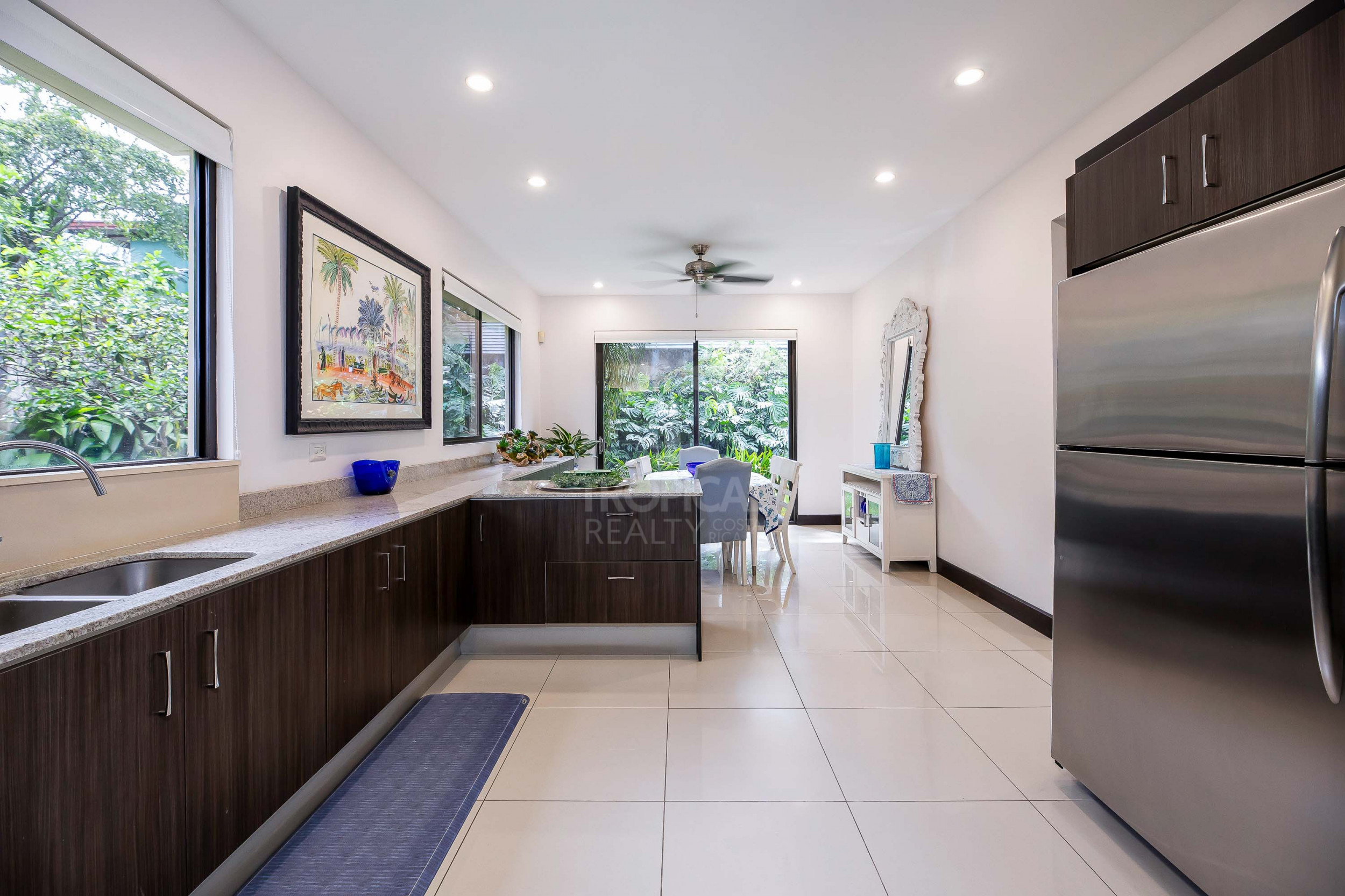 Casa Bougainvillea – Single-Story Luxury Home in Santa Ana with Expansive Private Garden