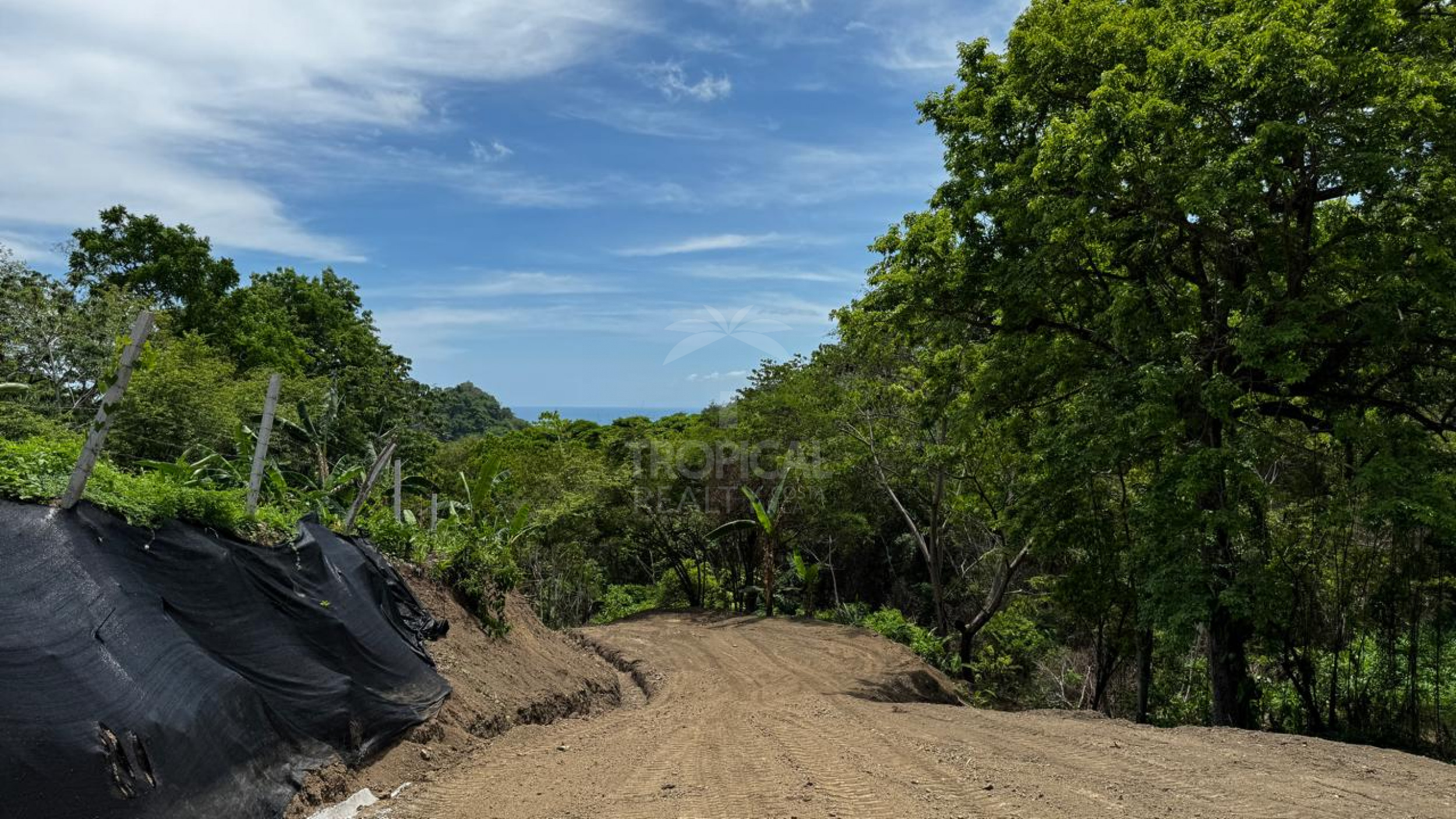 Ocean-view lot for sale in Malpais, Santa Teresa
