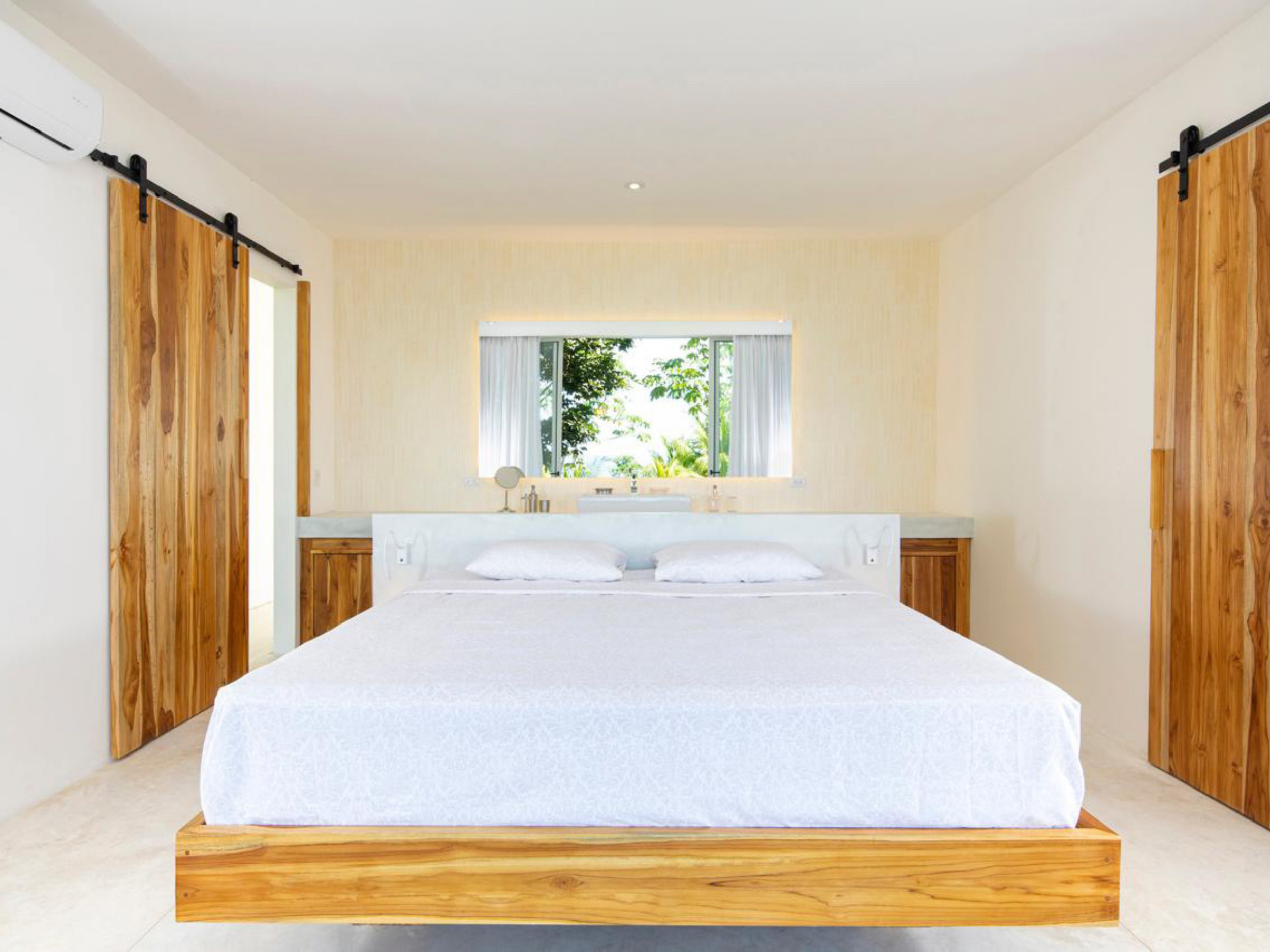 Designer 3-Bedroom Villa with Breathtaking Ocean Views and Pool in Playa Hermosa Hills