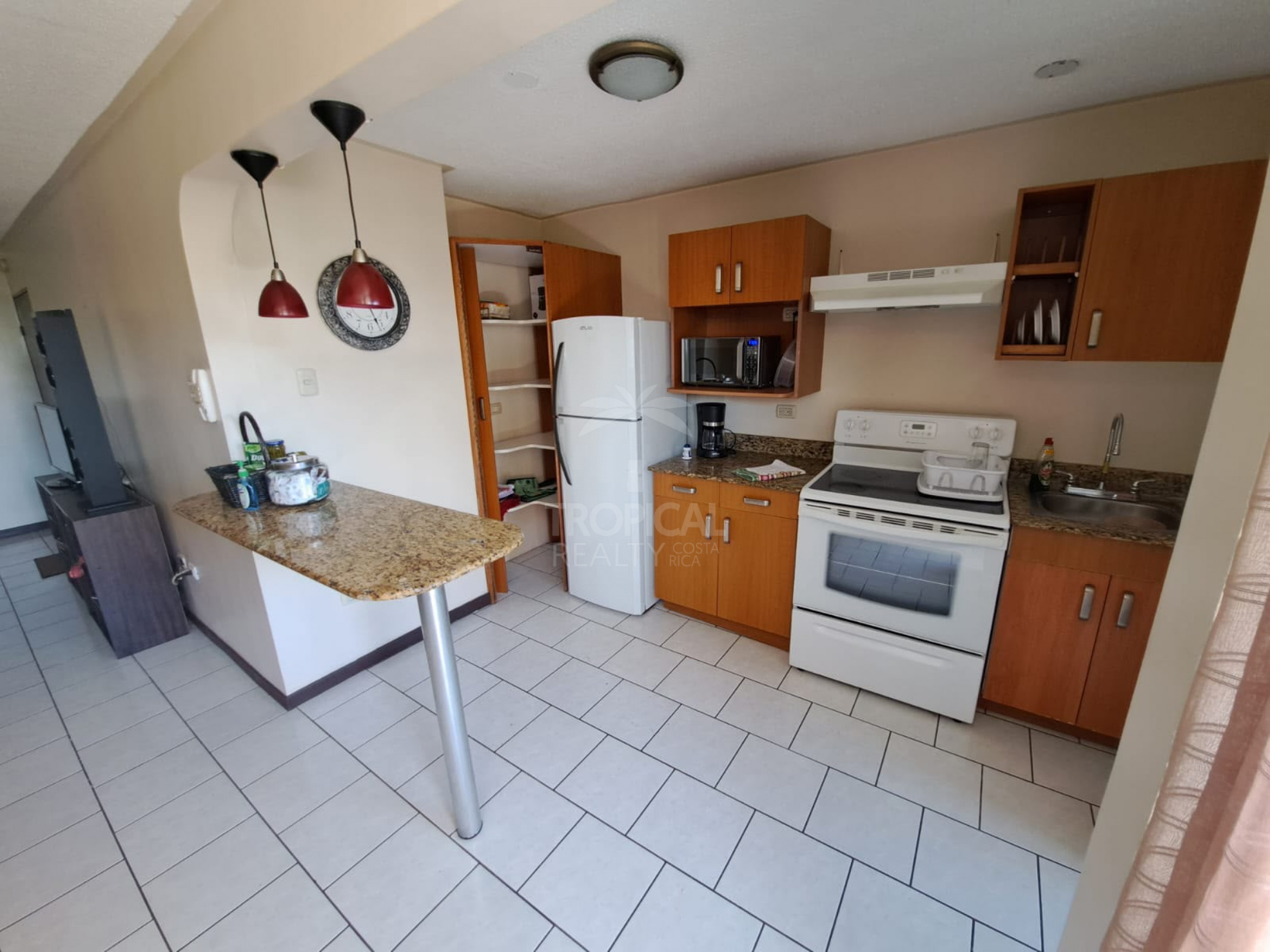 Turnkey Investment Opportunity: Condo in Campo Alto, Concasa