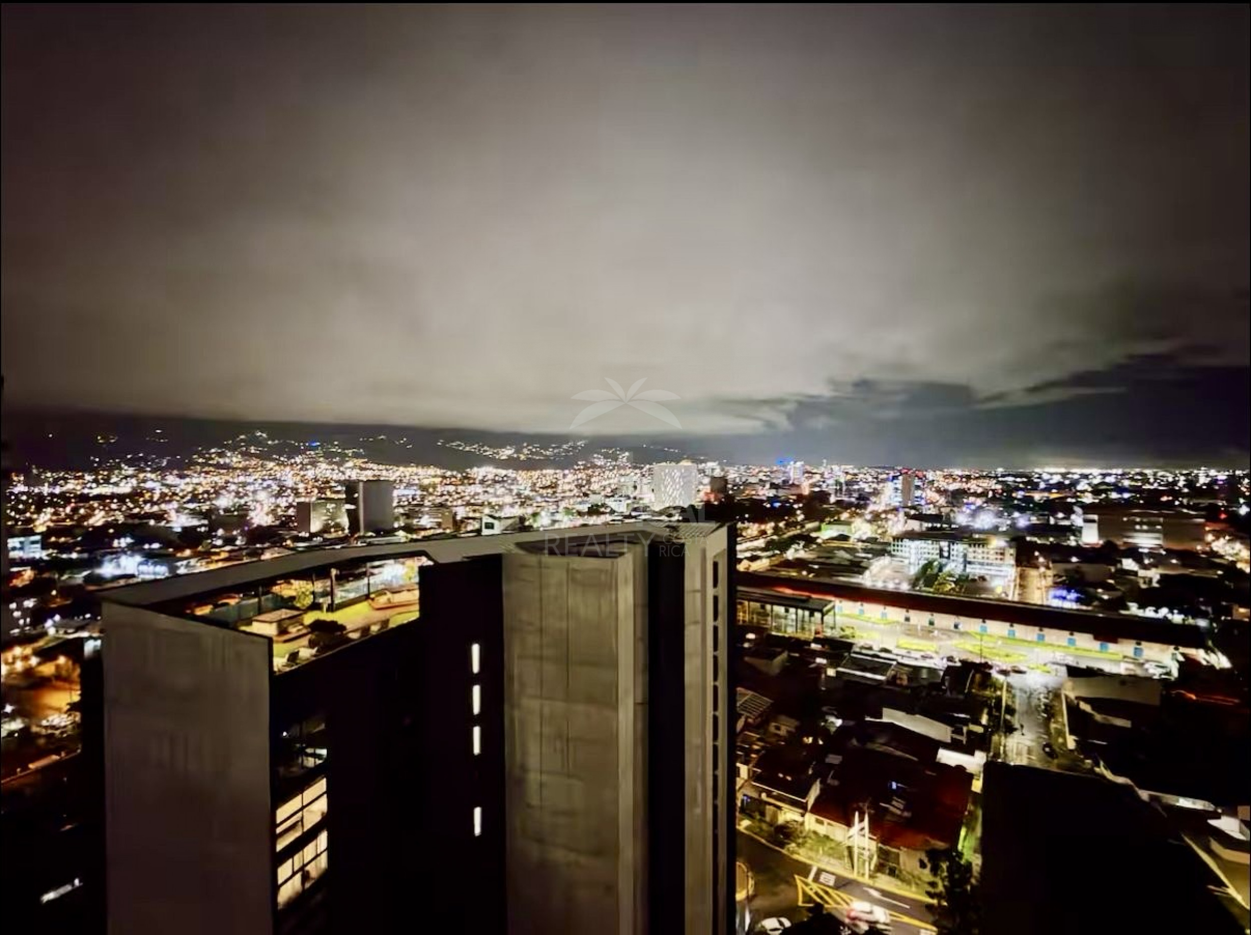 For rent Modern Penthouse in Barrio Escalante | Urban Living with Panoramic Views