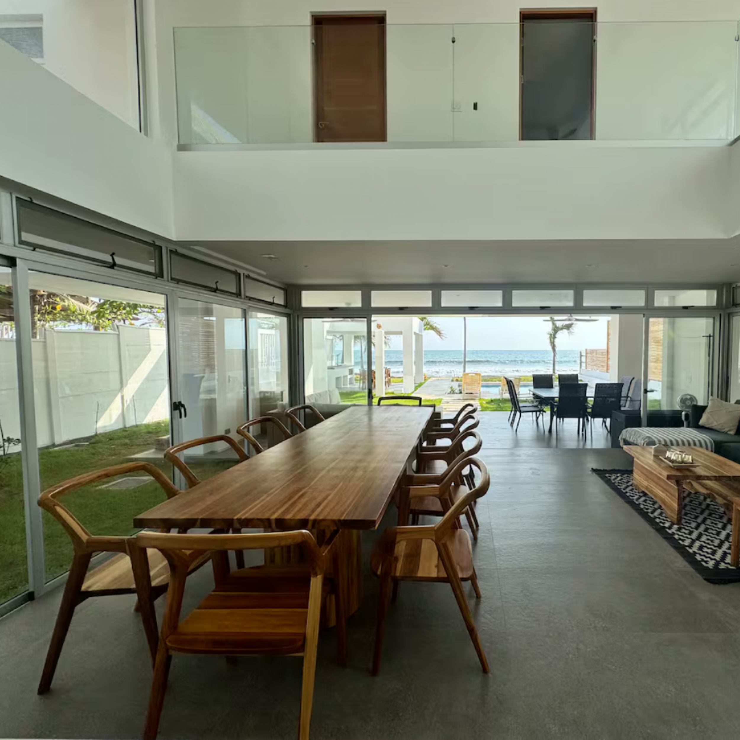 Unique Investment Opportunity in Playa Tivives, Puntarenas