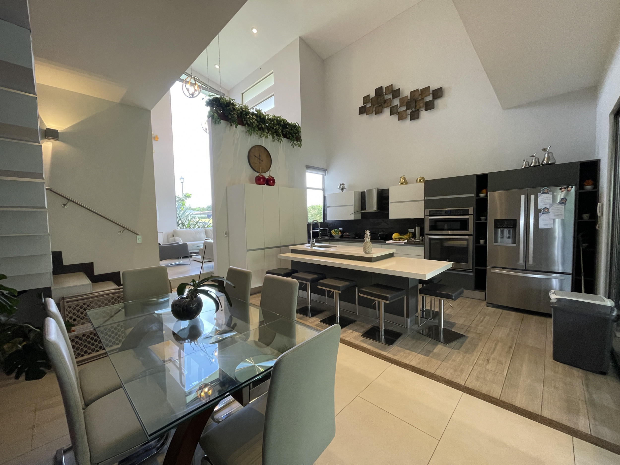 Beautiful House for Sale in Gated Community - Hacienda Los Reyes