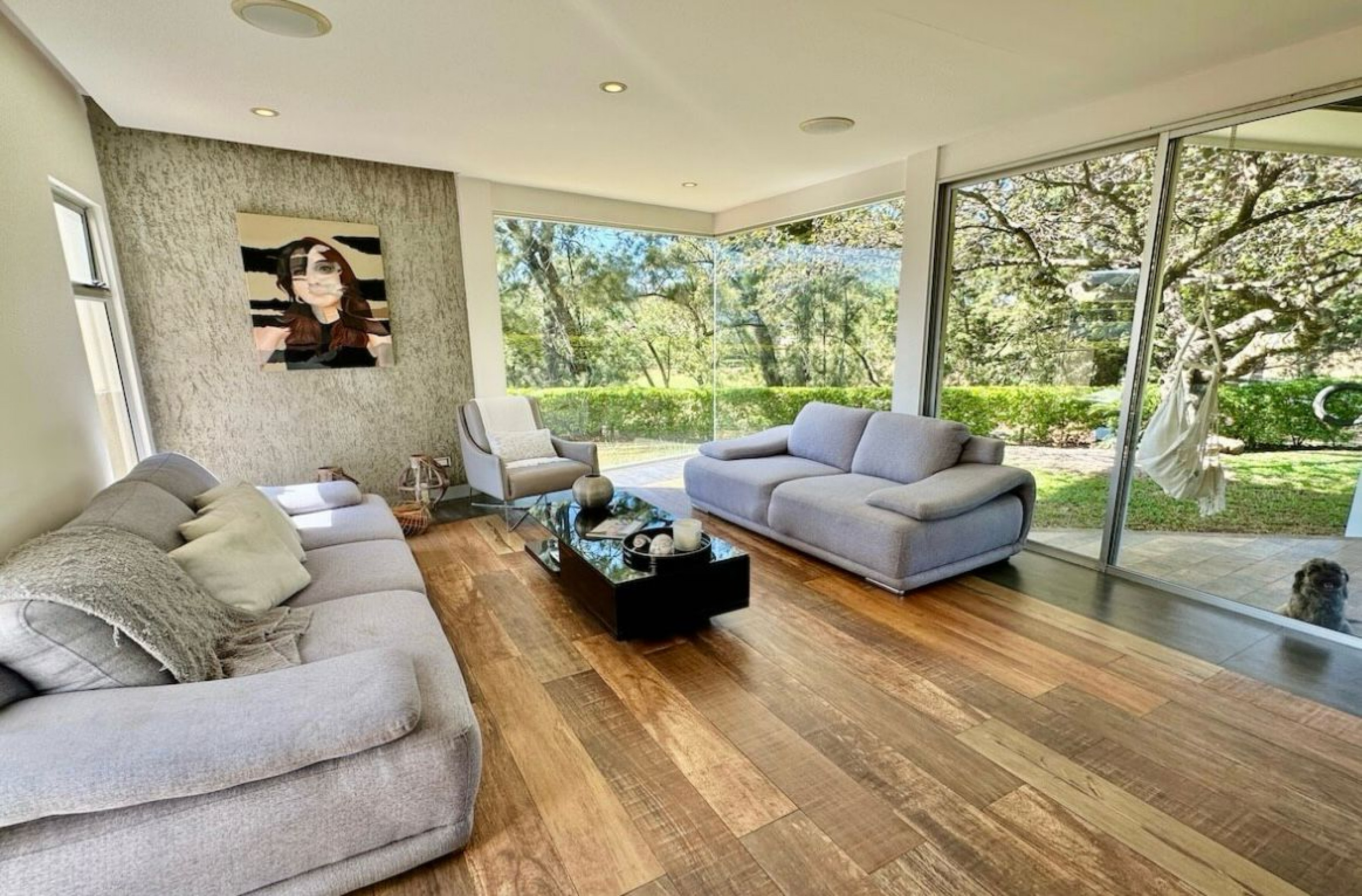 Charming two-story residence in Los Reyes La Guacima SOLD