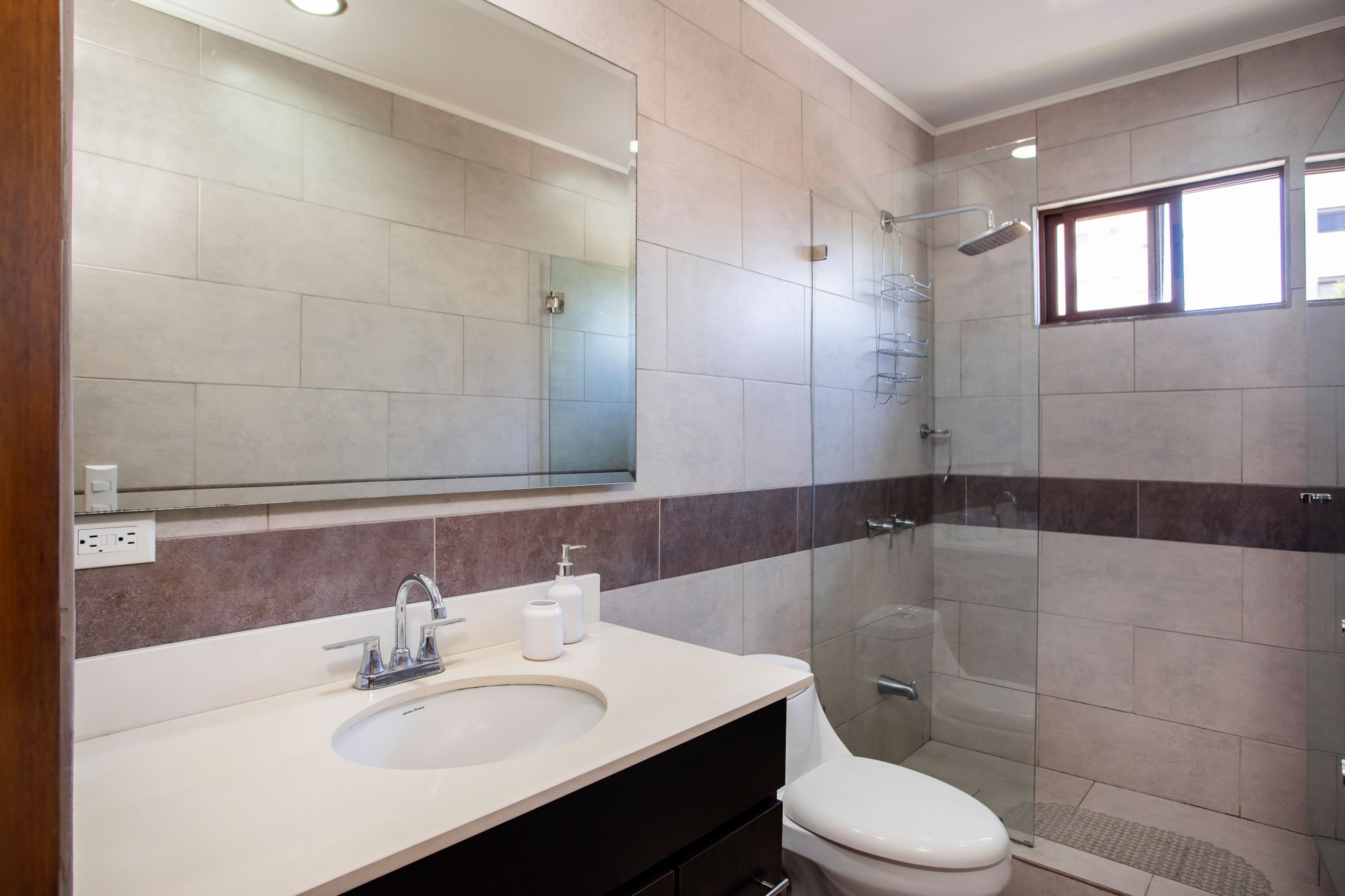 Contemporary Home with Apartment for sale in Trejos Montealegre, Escazu, SOLD