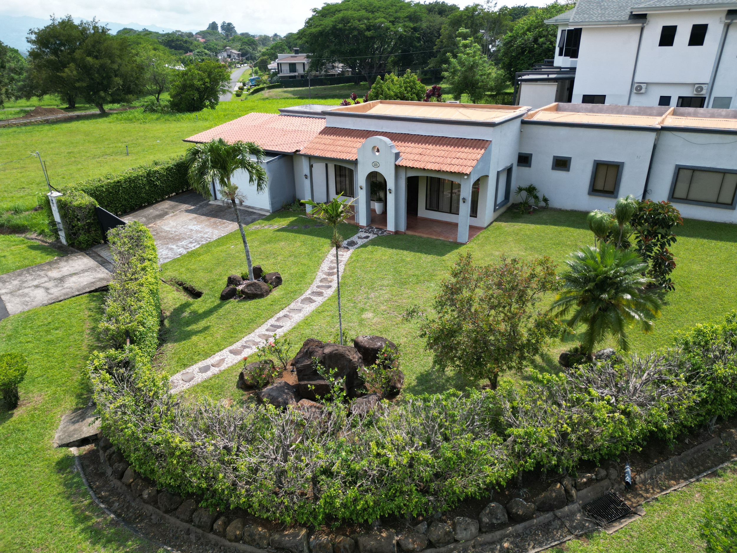 SOLD Single-story house for sale Hacienda Los Reyes