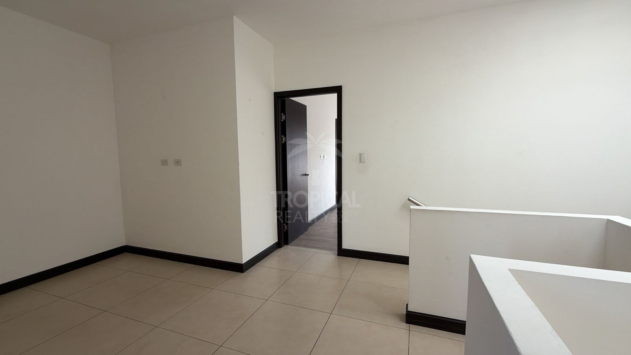 Contemporary Townhome for Sale in Pozos de Santa Ana – Comfort, Location & Great Value