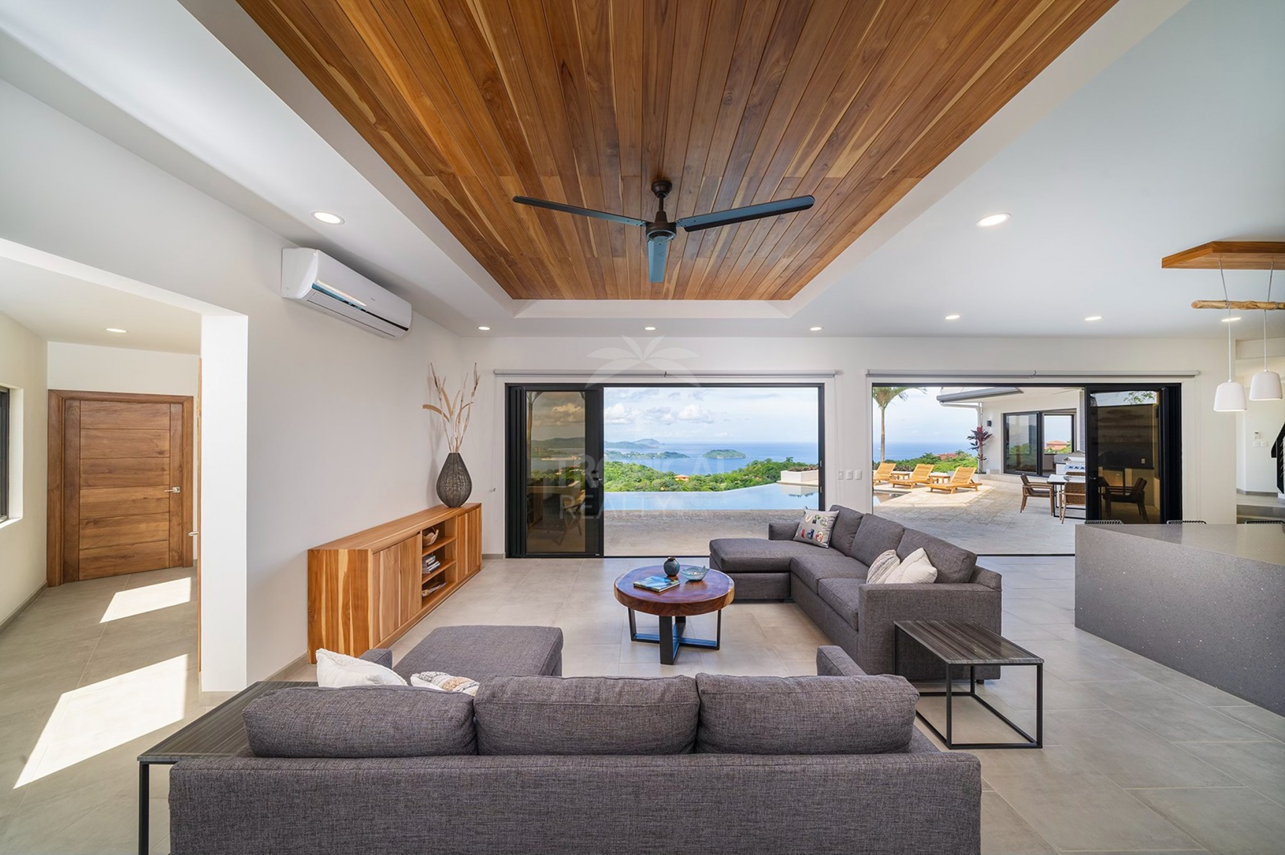 Luxury Ocean View Villa for Sale in Pacific Heights with Infinity Pool & Panoramic Views