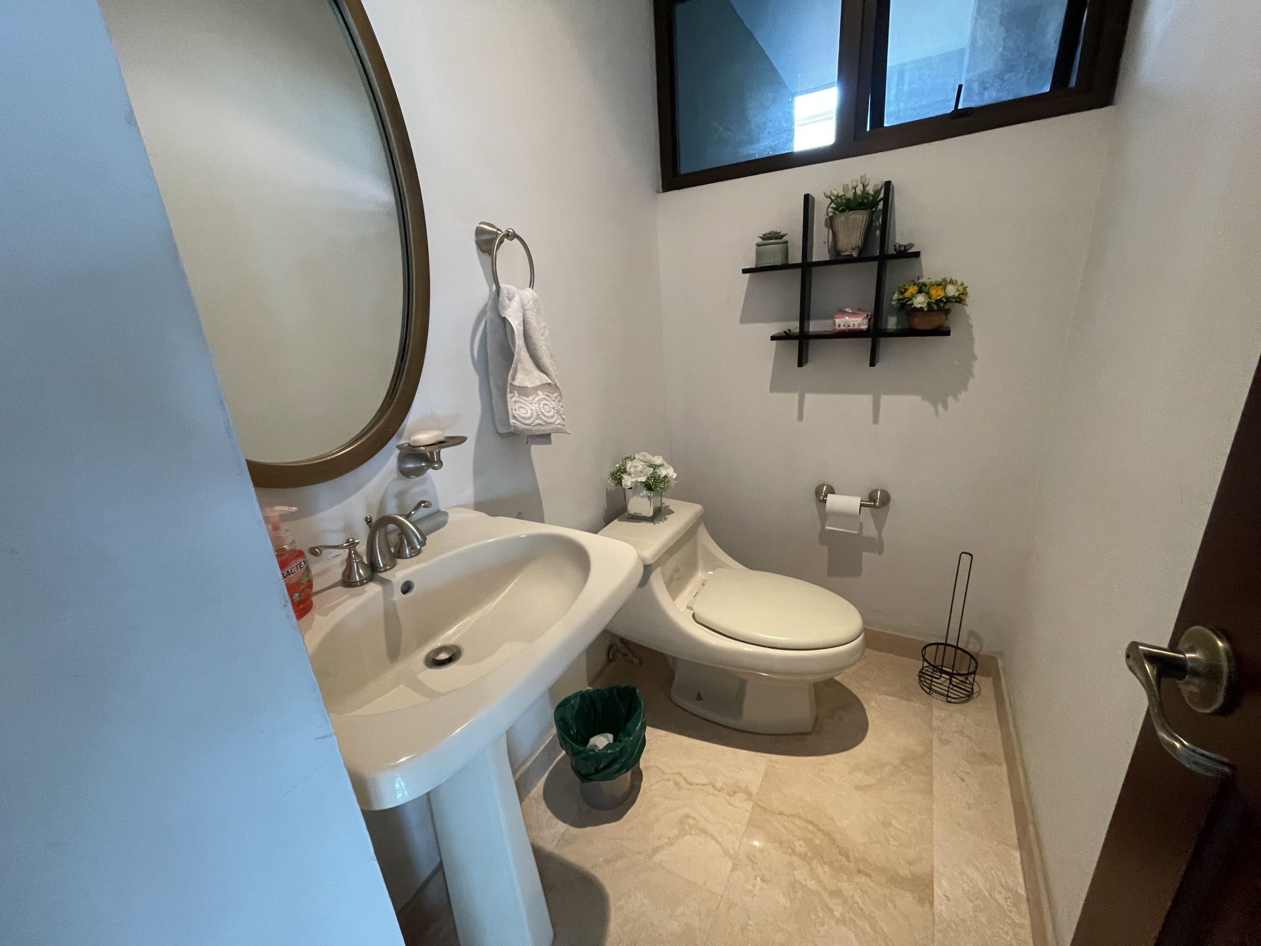 Trejos Montealegre, elegant apartment for sale