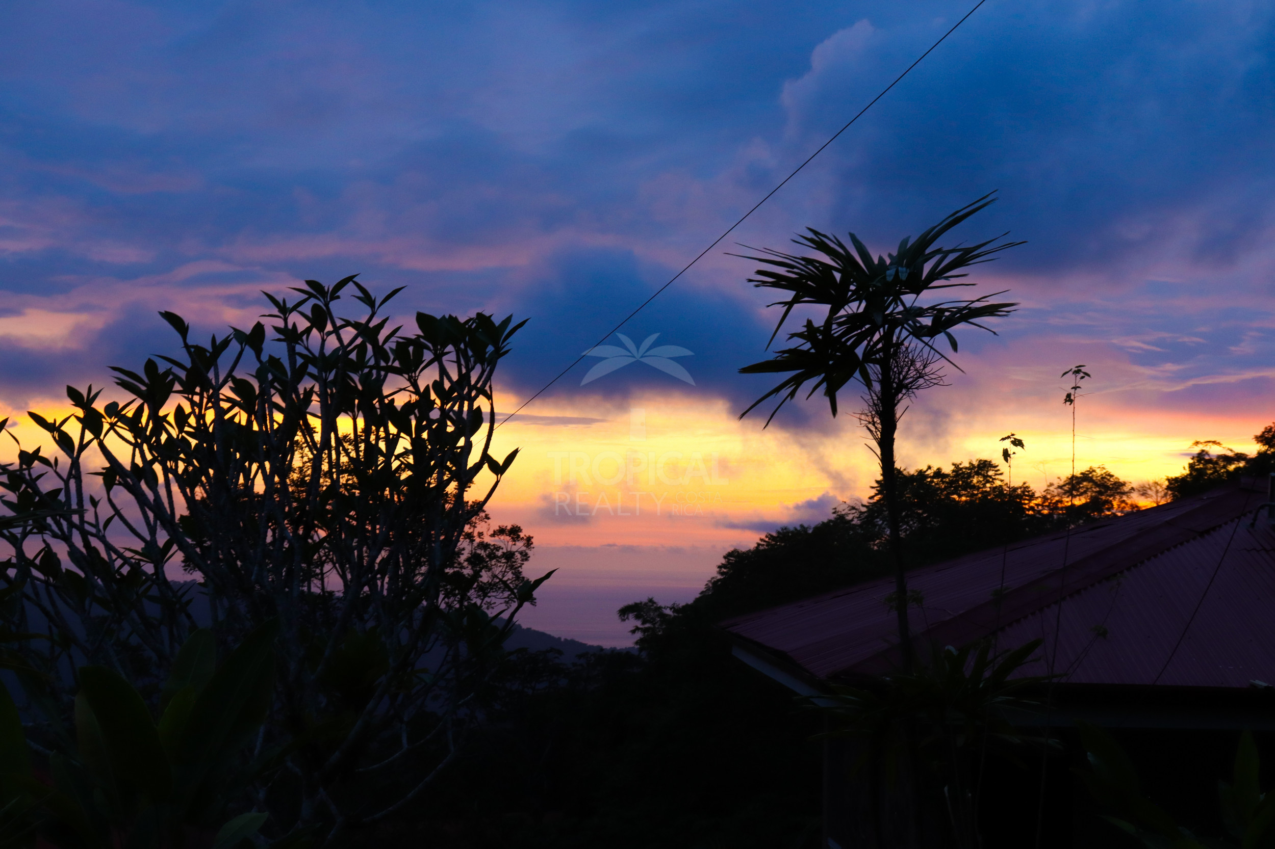 Ocean-View Boutique Hotel in Dominical – 13 Turn-Key Units on 1 Hectare