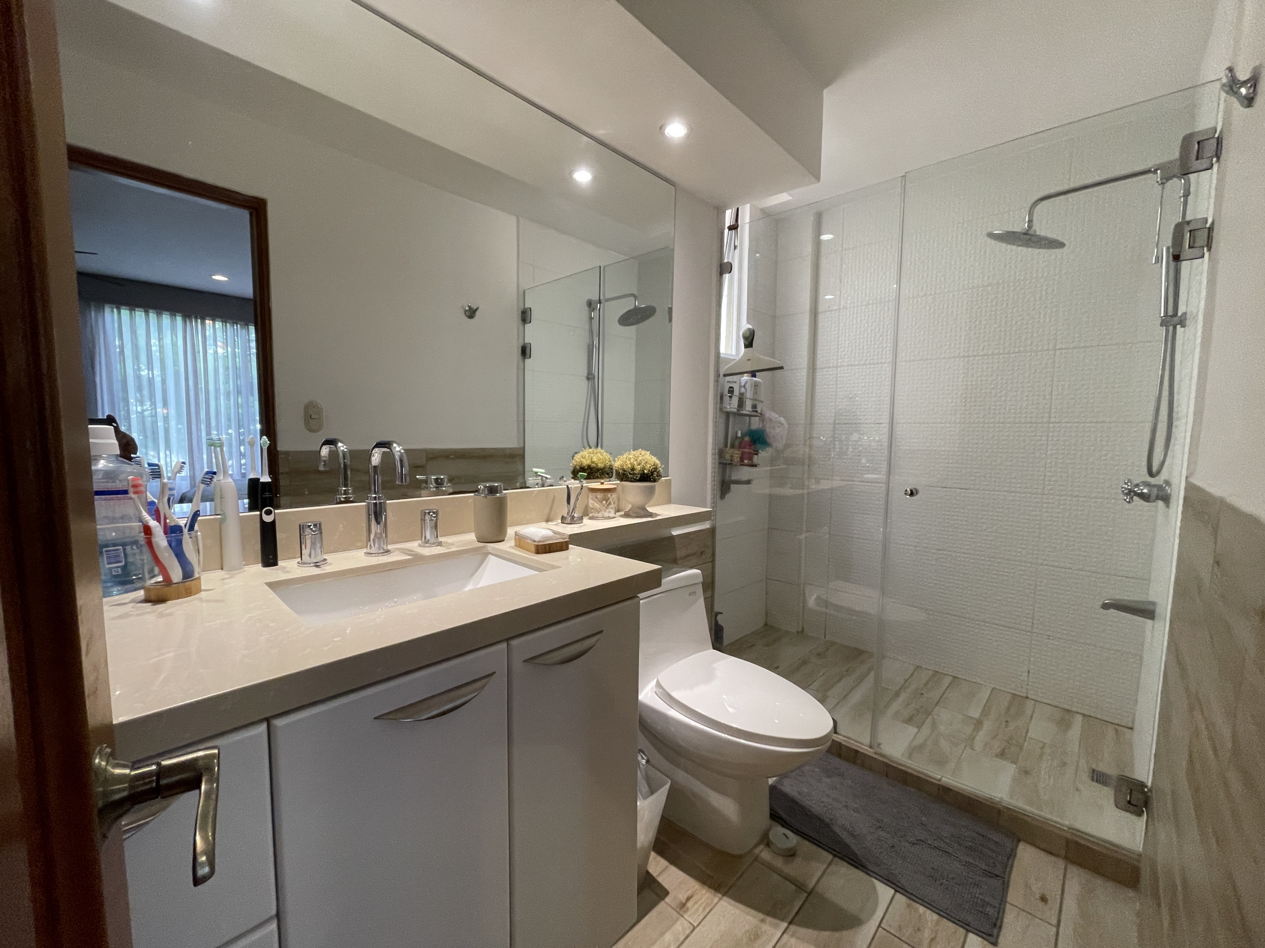 Prime Escazu: Reconfigurable 2BR in Condado del Country SOLD