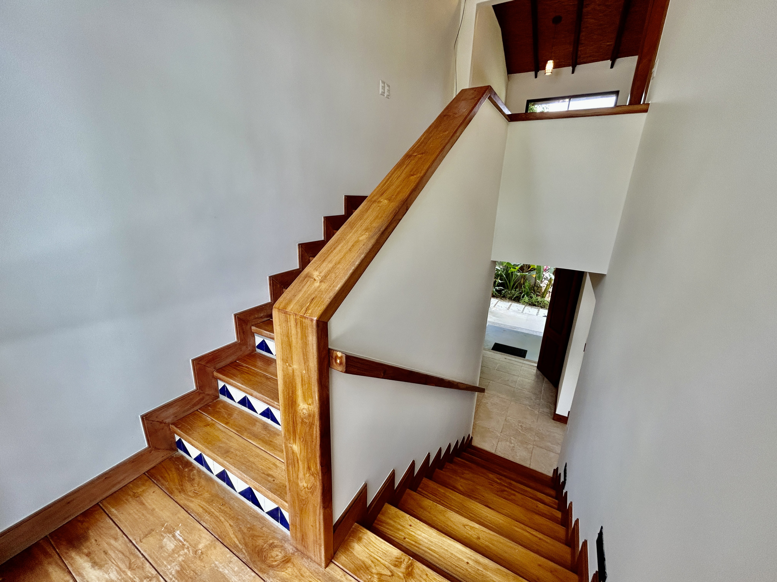 Stunning Beach House for Sale Near Playa Hermosa, Santa Teresa
