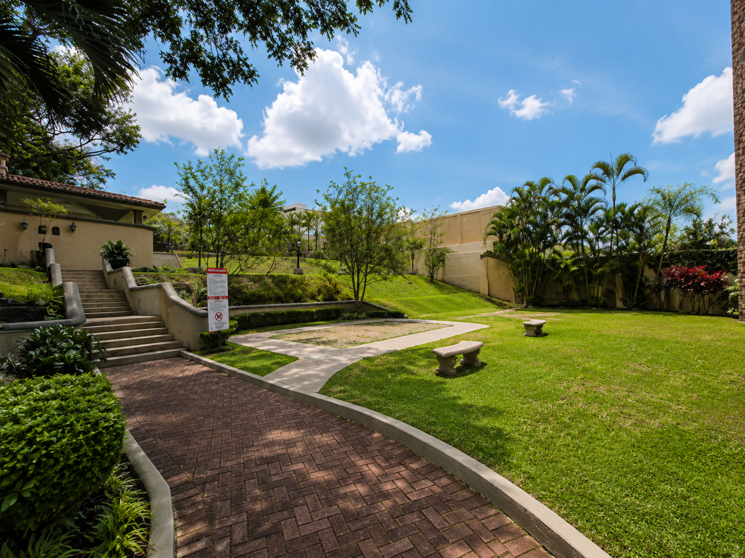 Spacious Family Residence at La Alhambra Escazú – SOLD