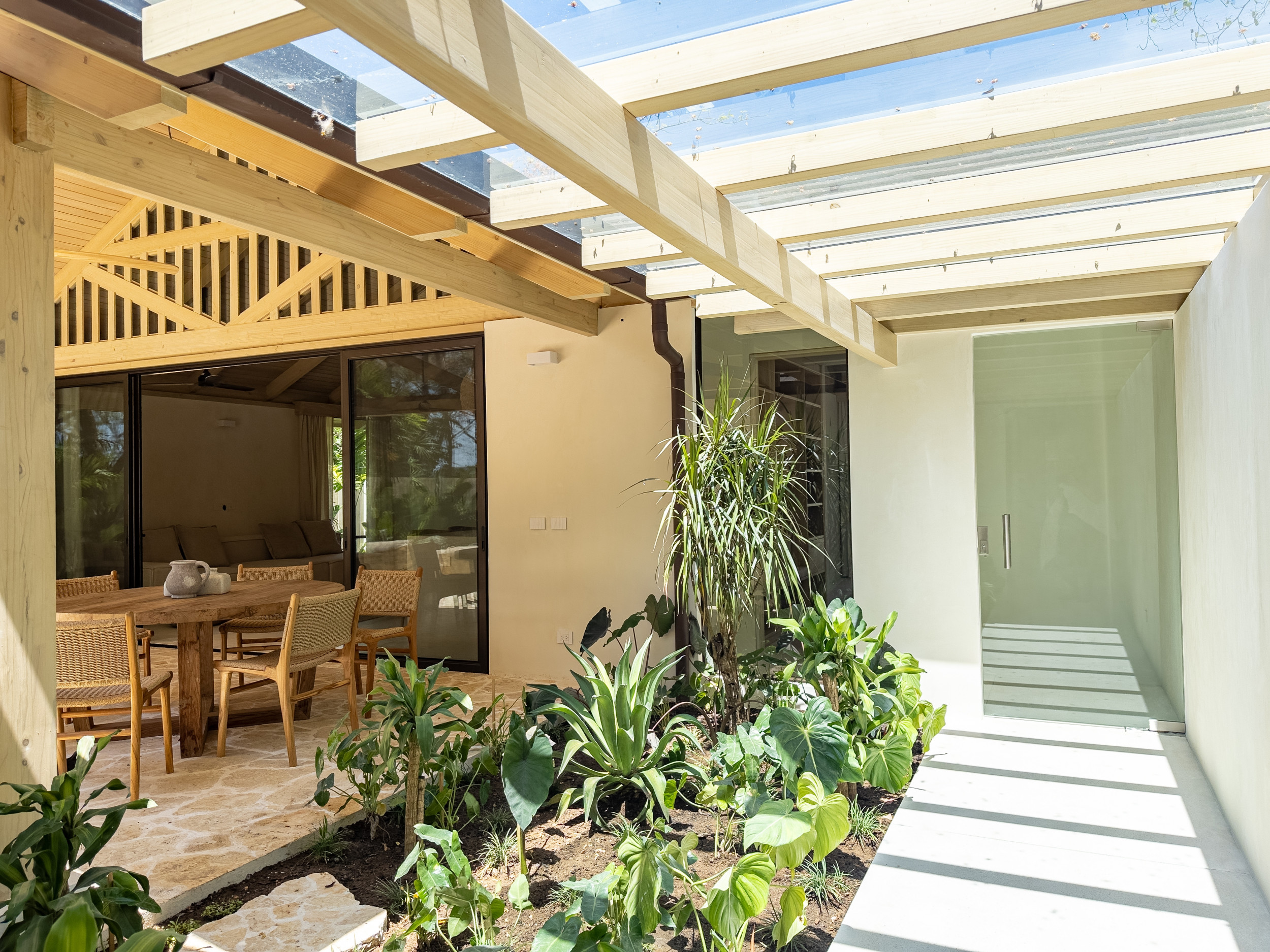 Luxury Beachfront Property in Santa Teresa - Steps from the Beach