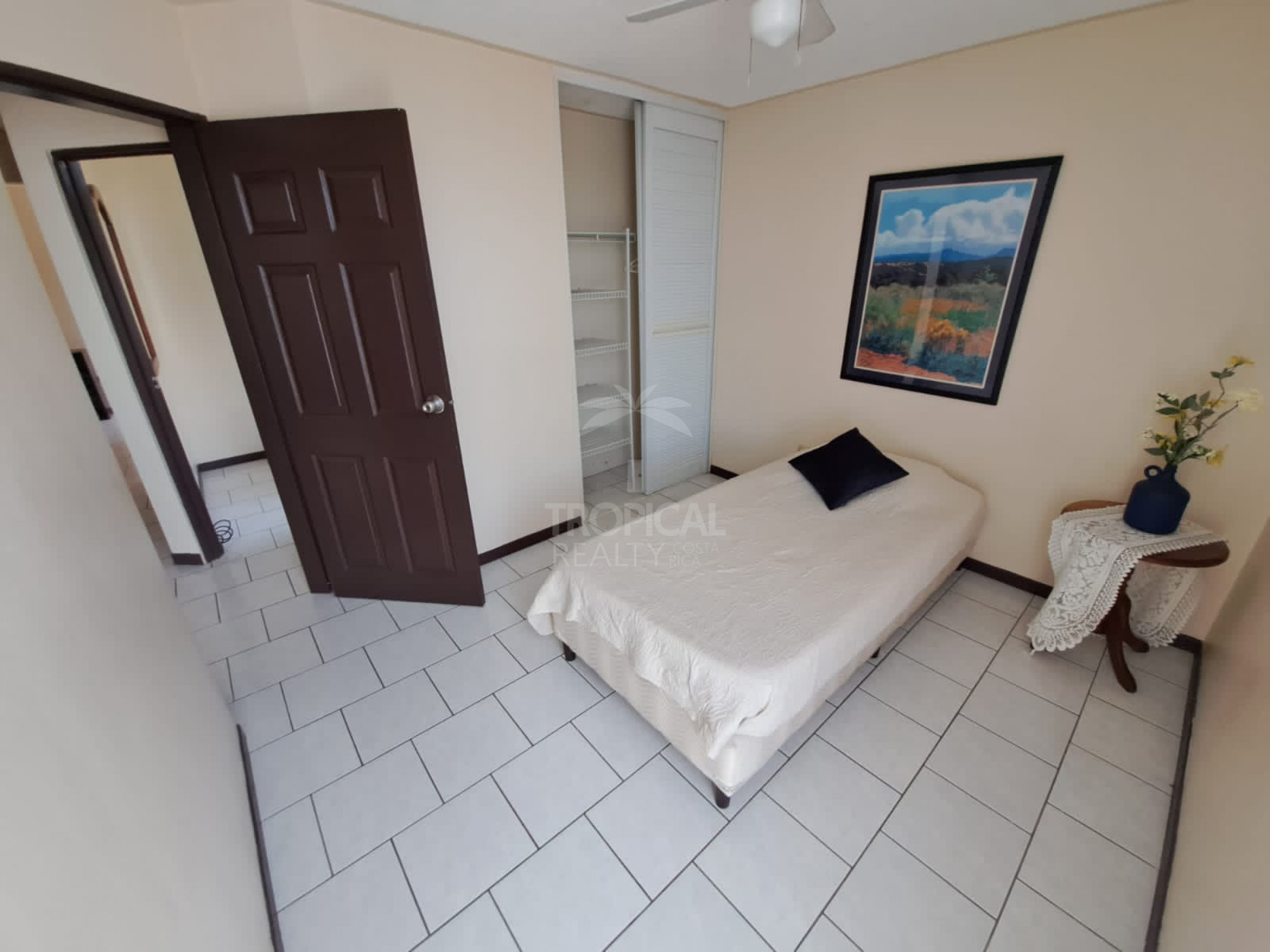 Turnkey Investment Opportunity: Condo in Campo Alto, Concasa