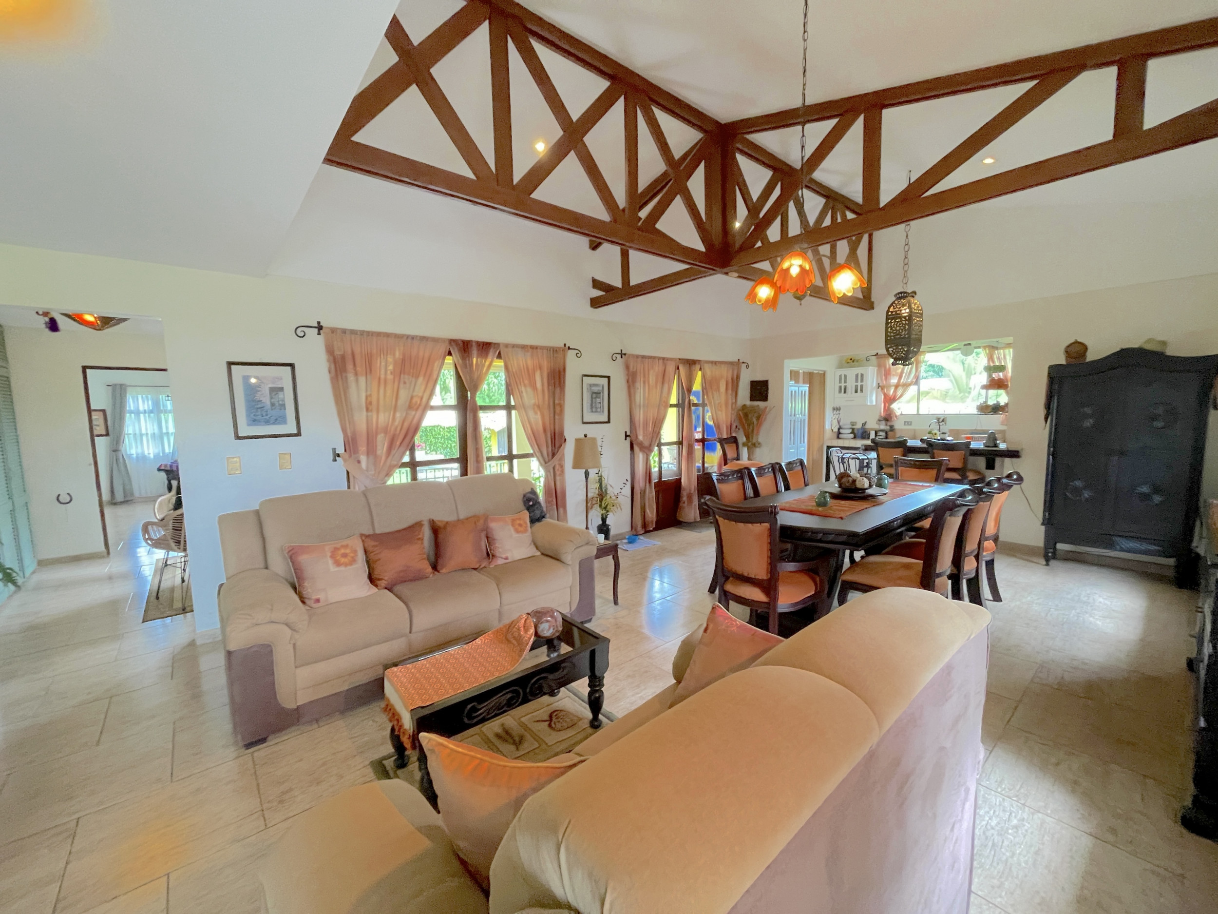 SOLD Charming Single-Story Residence in Los Reyes La Guacima: Your Ideal Home Awaits!