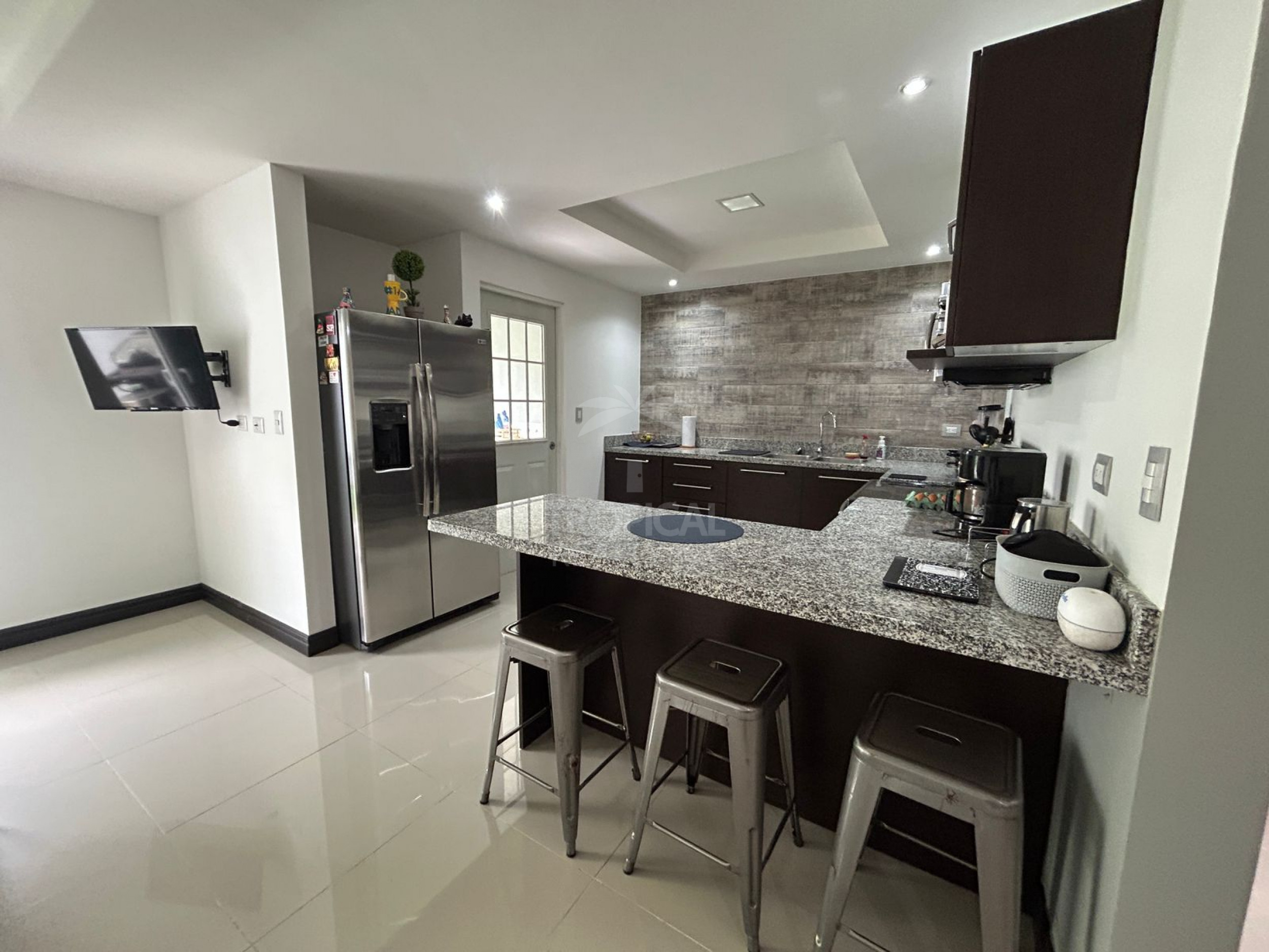 Contemporary Townhouse for Sale – Guachipelín, Escazú | $290,000 USD