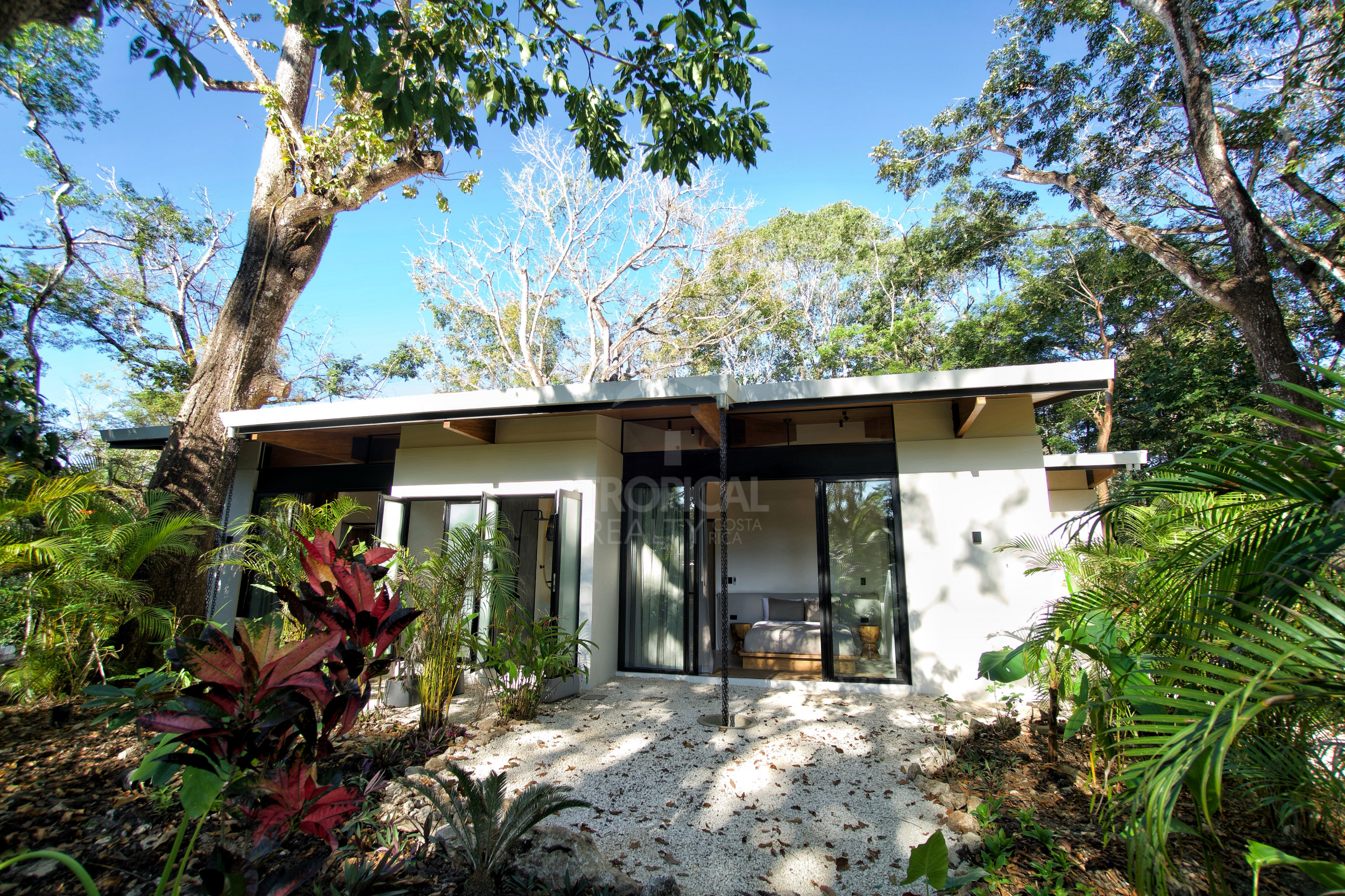 Luxury Ocean View Villa in Santa Teresa – 7,204 m² of Privacy & Nature