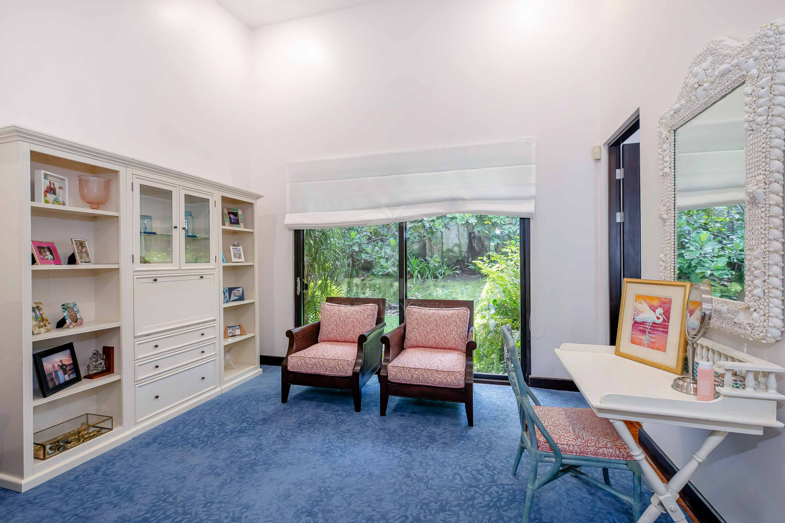 Casa Bougainvillea – Single-Story Luxury Home in Santa Ana with Expansive Private Garden