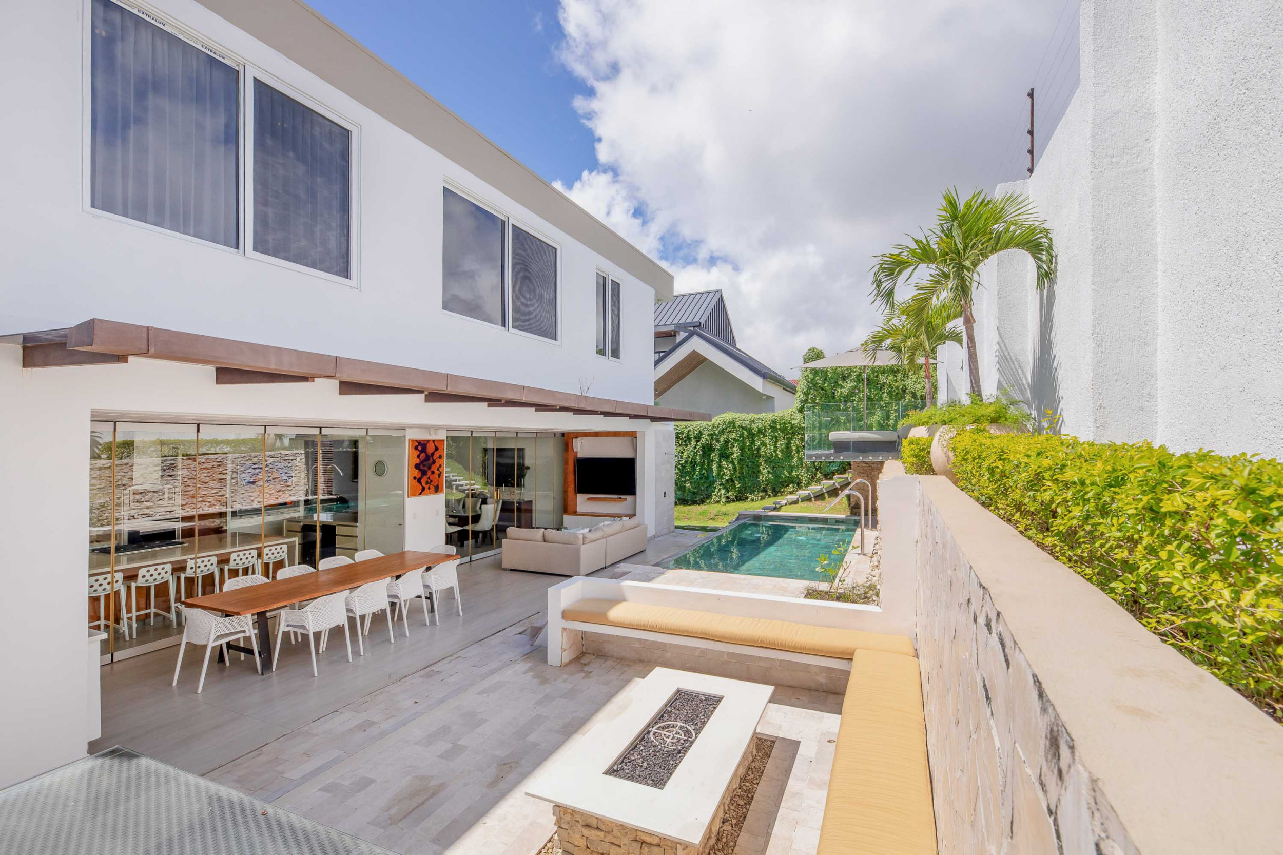 Modern Luxury Home in Gated Community – Valle del Sol, Lindora | 4 Bedrooms, Pool & Smart Features