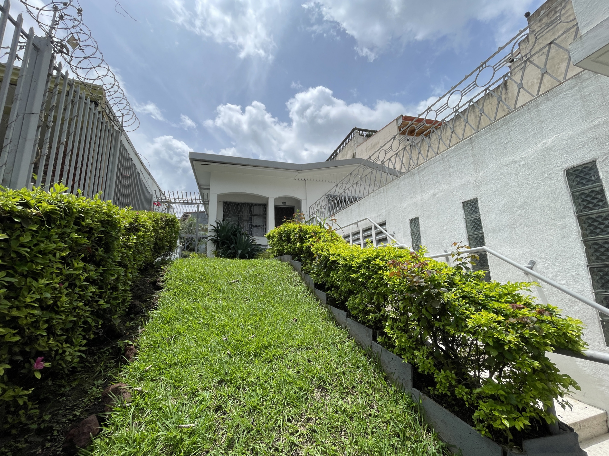 Property in Prime San José Location Patahaya, San José 1002m2