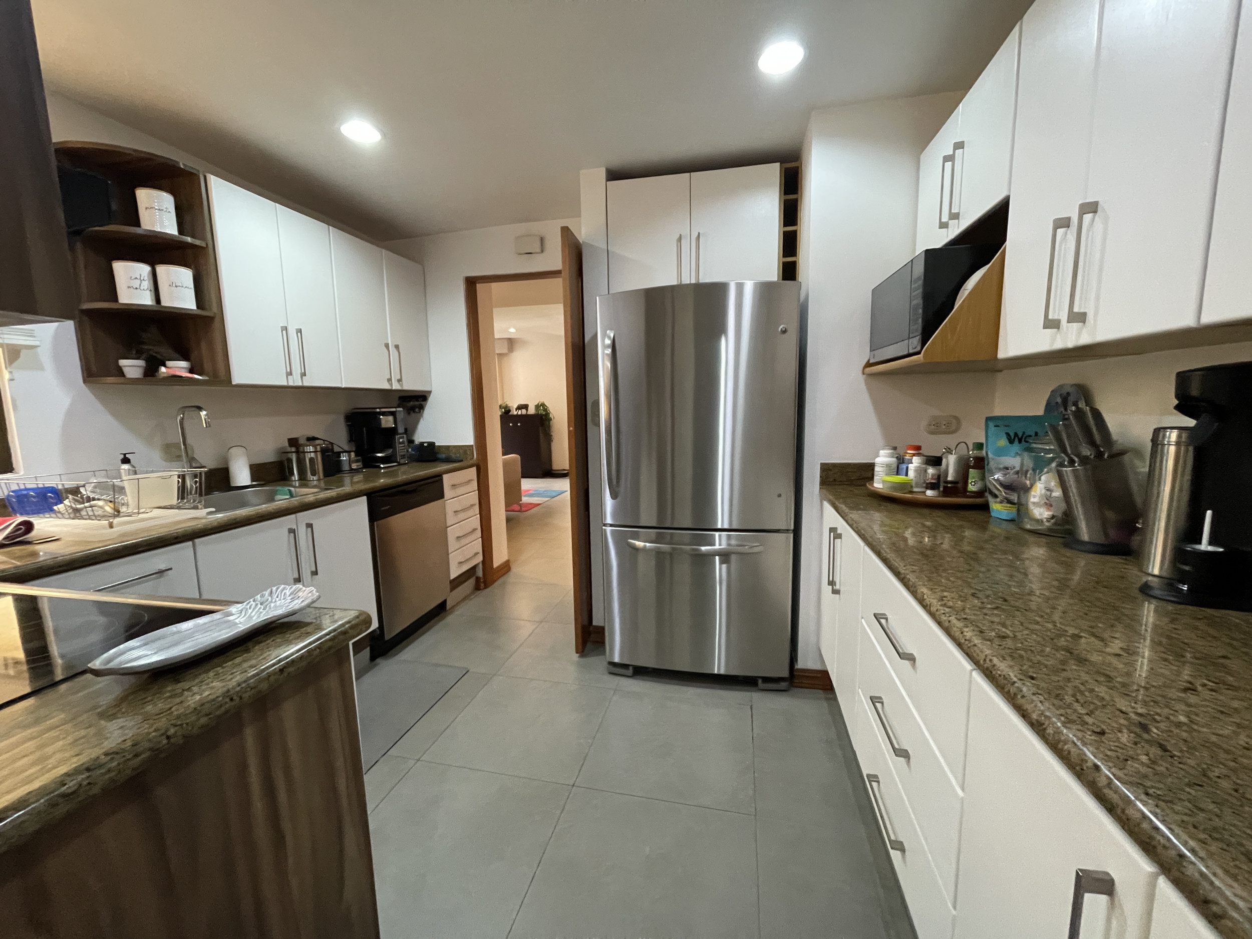 Prime Escazu: Reconfigurable 2BR in Condado del Country SOLD