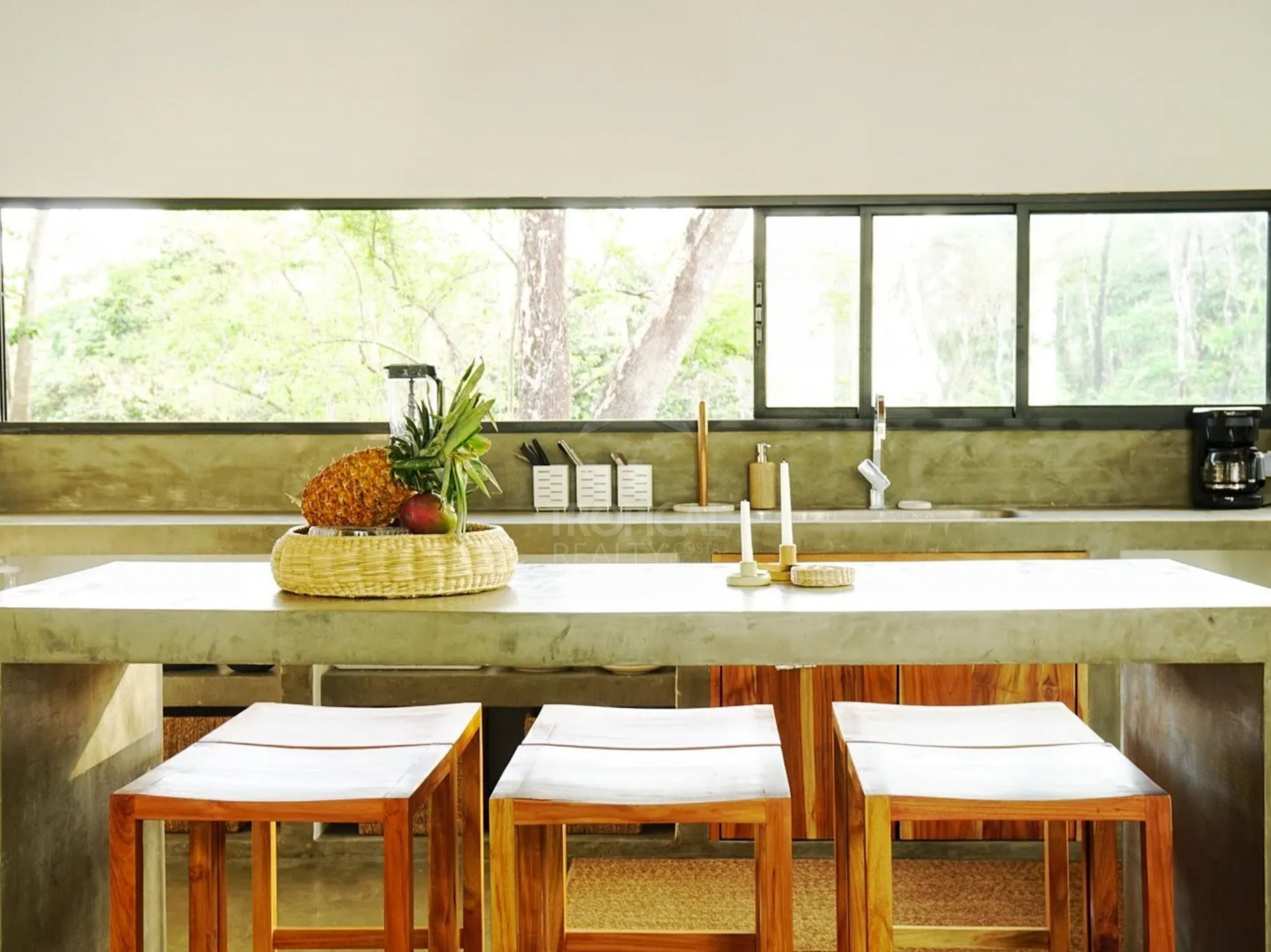 Modern Hillside Home with Pool for Sale in Santa Teresa