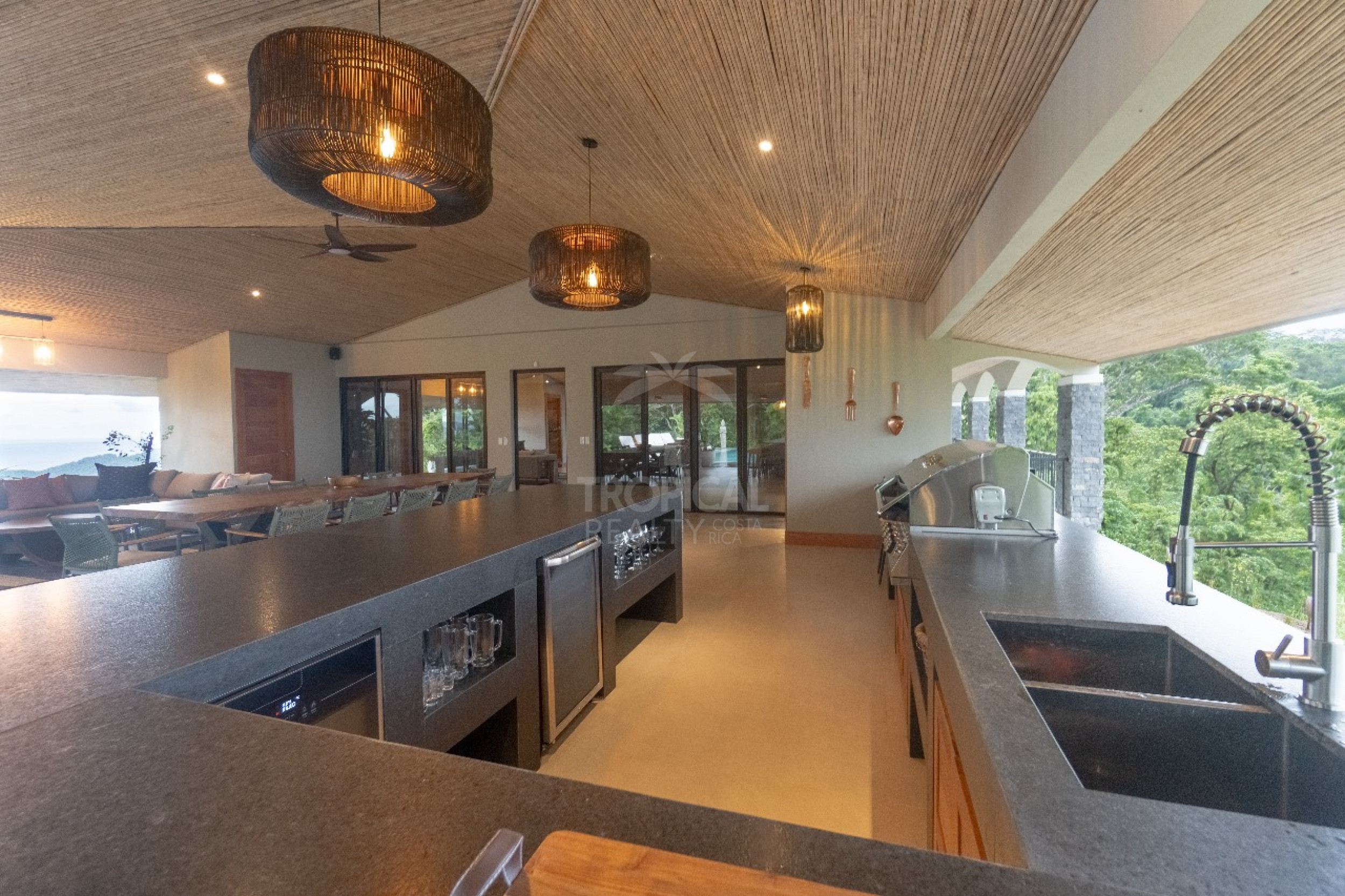 Luxury Residence with Infinity Pool and 360° ocean views in Costa Rica's "Blue Zone"
