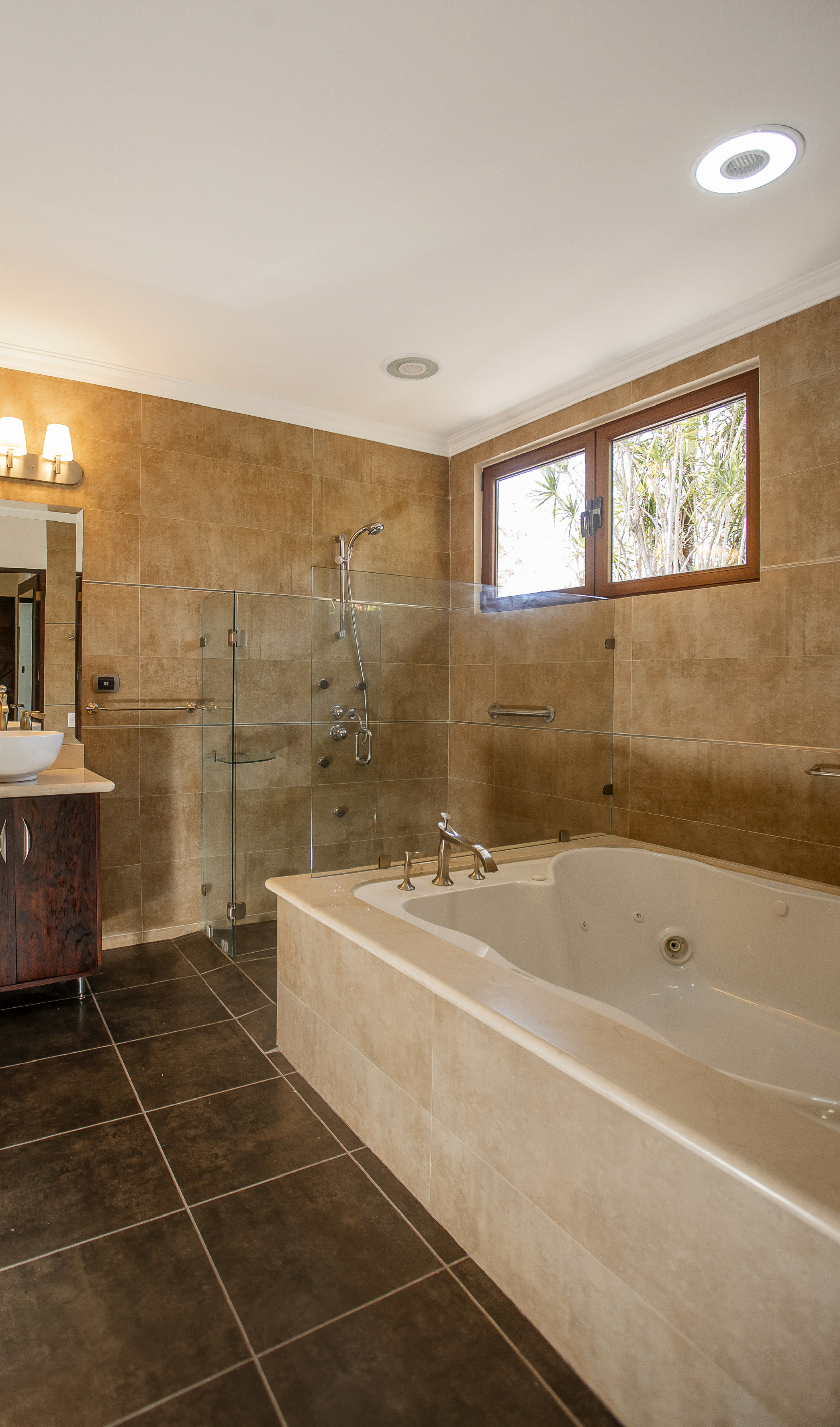 Stunning Single-Level Home in Bosques de Lindora, Santa Ana | 4 Bedrooms, Luxury Amenities & Prime Location