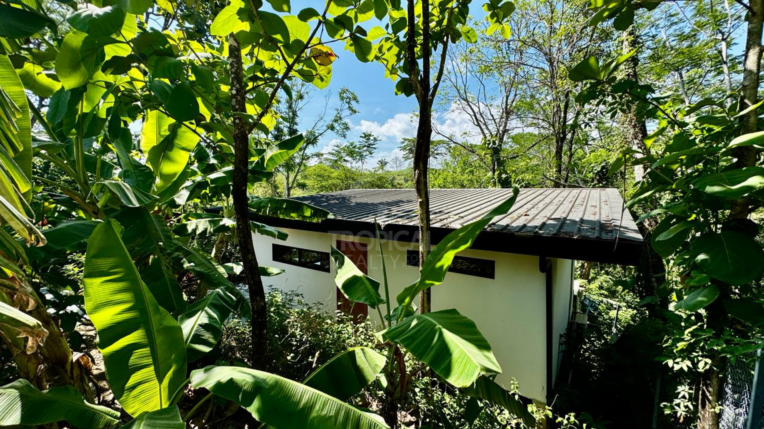 Charming One-Bedroom Home with Pool in Santiago – Just Minutes from Playa Hermosa