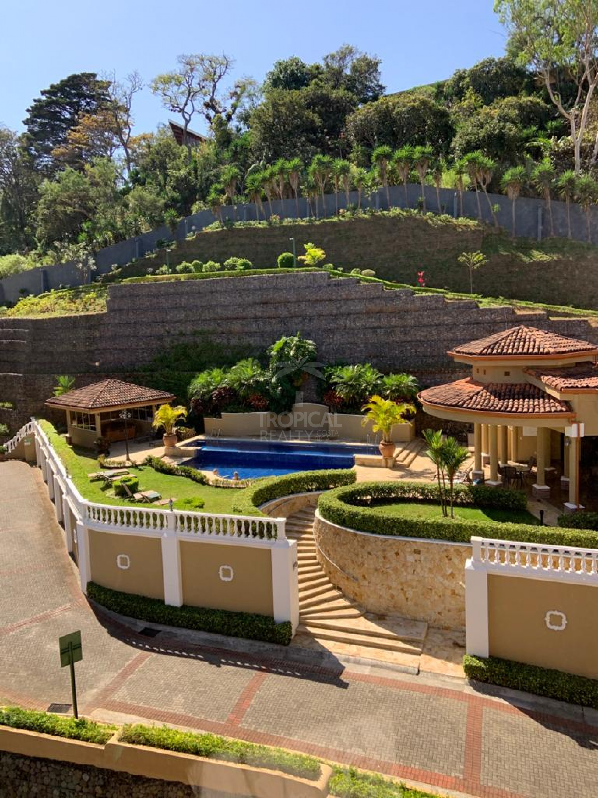 Furnished Apartment for Rent in San Rafael de Escazú – 2 Bedrooms