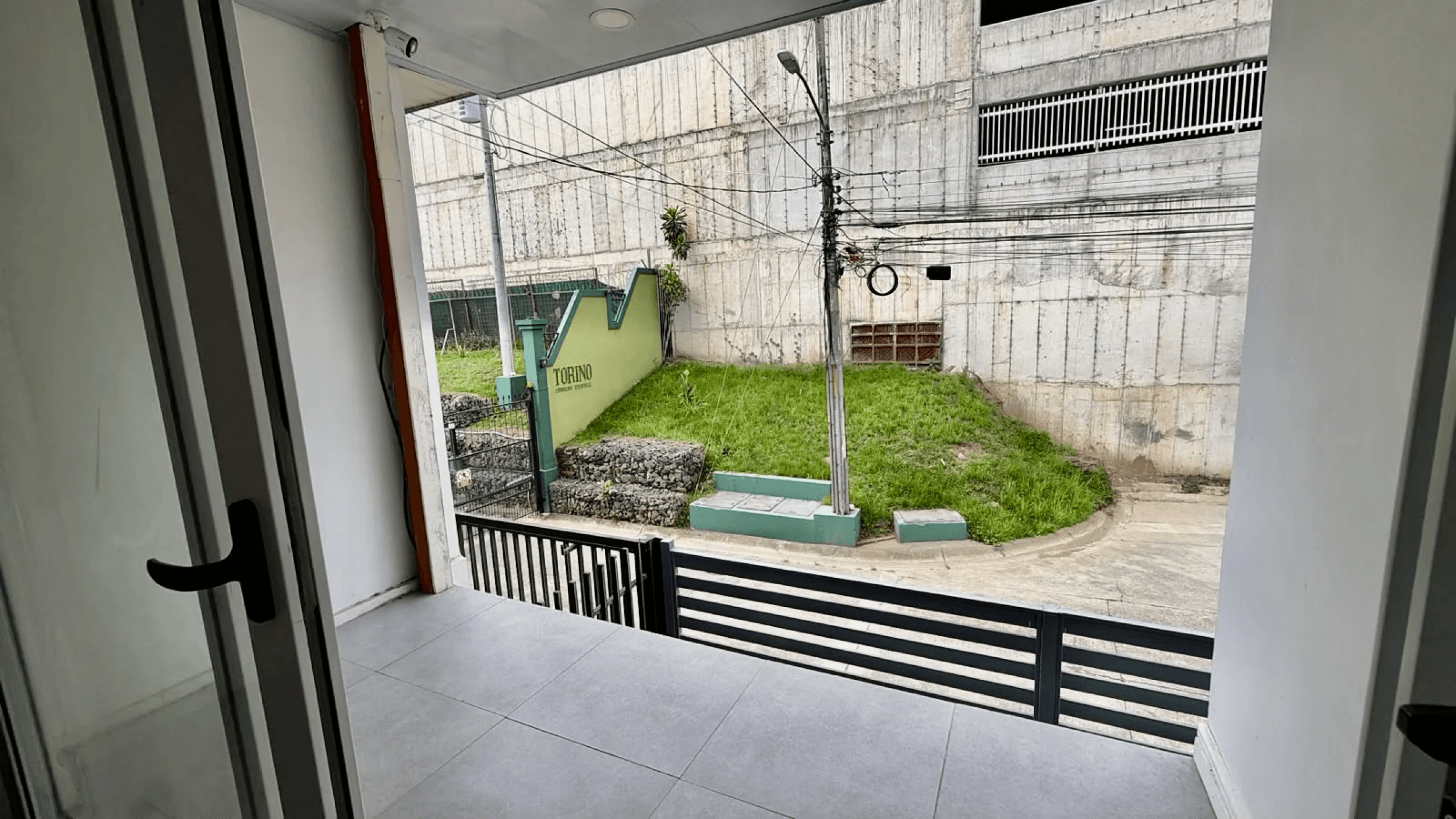 Independent Home for Sale Near UCIMED, San José, Sabana
