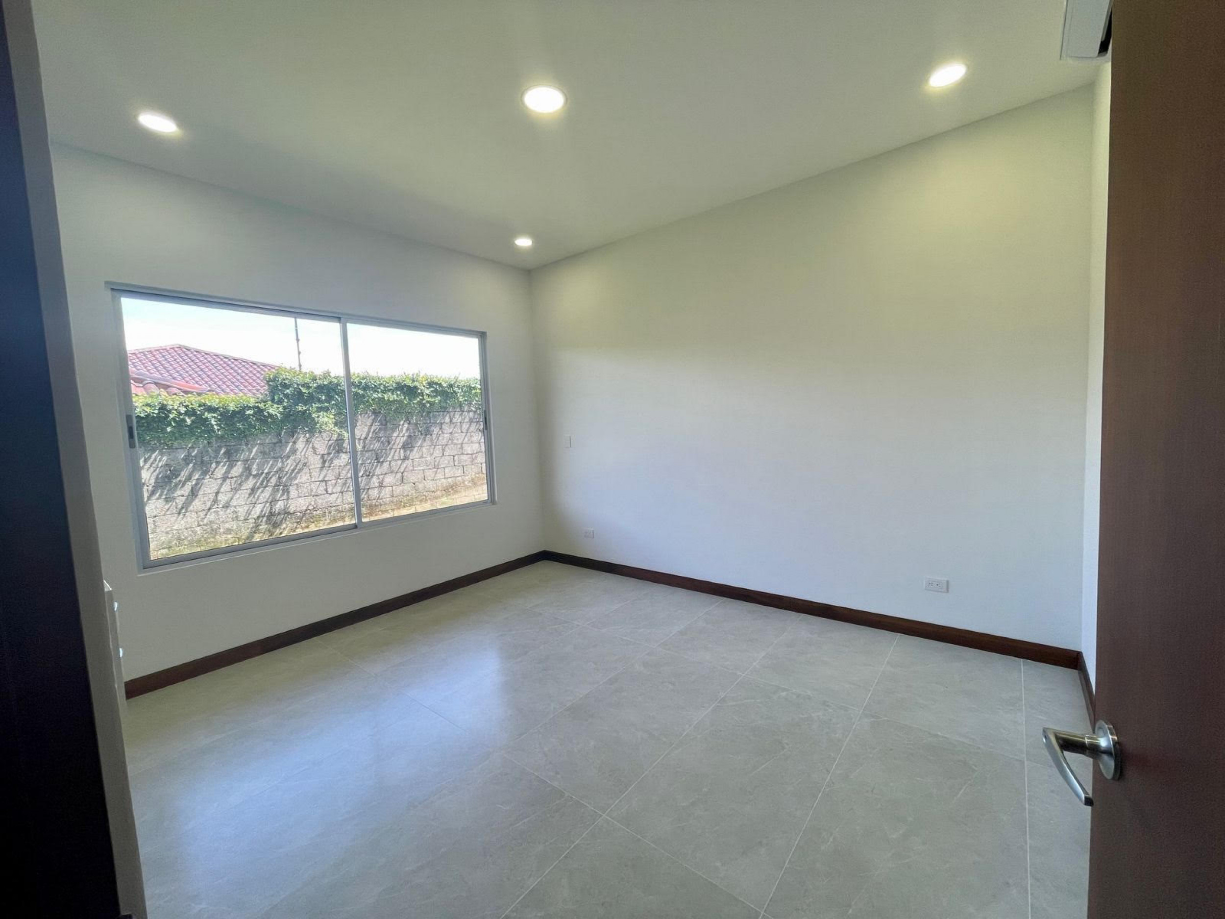 Casa Cielo house for rent San Rafael Alajuela in gated community