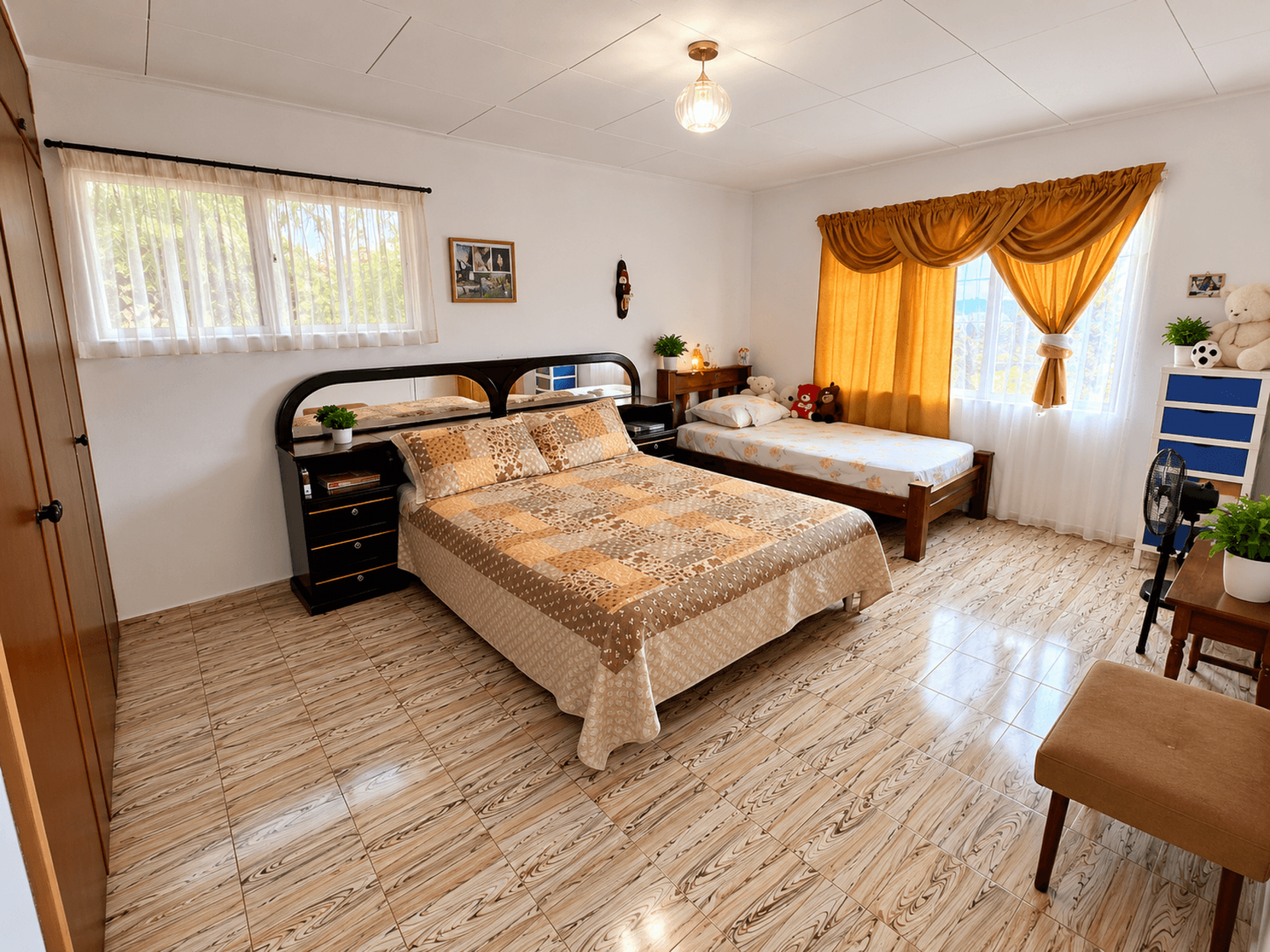 Home with large Lot and Spectacular Panoramic Views in Ciudad Colón